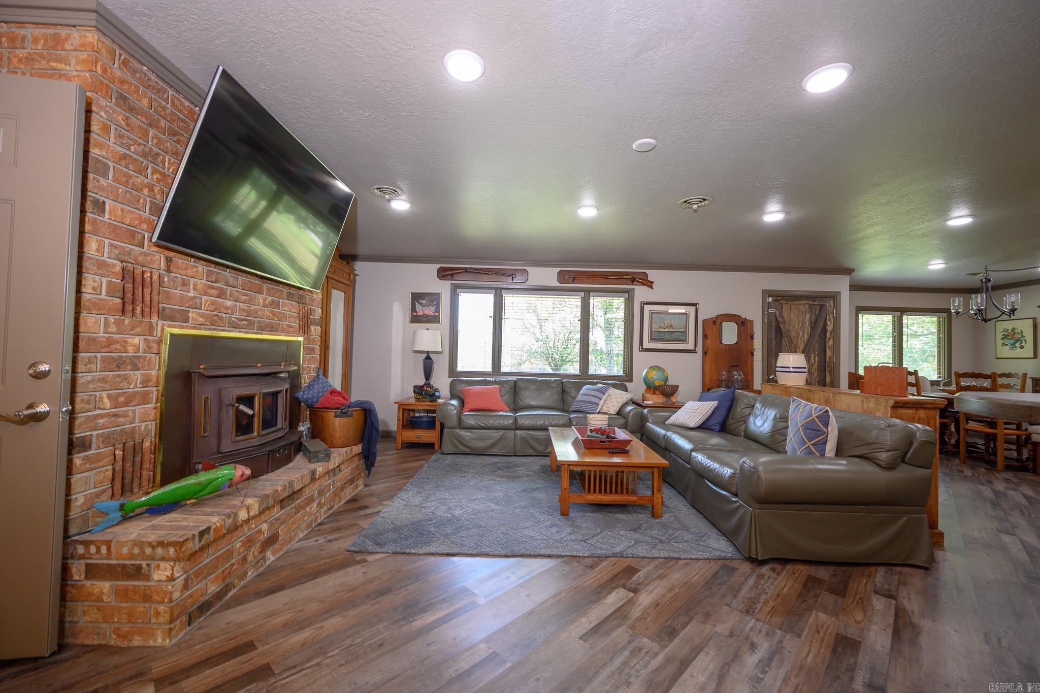 4050 Highway 71  Mena, AR