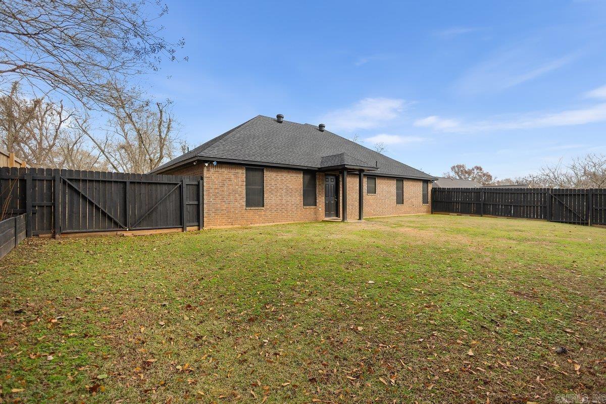 202 Spring Valley Rd  Queen City, TX