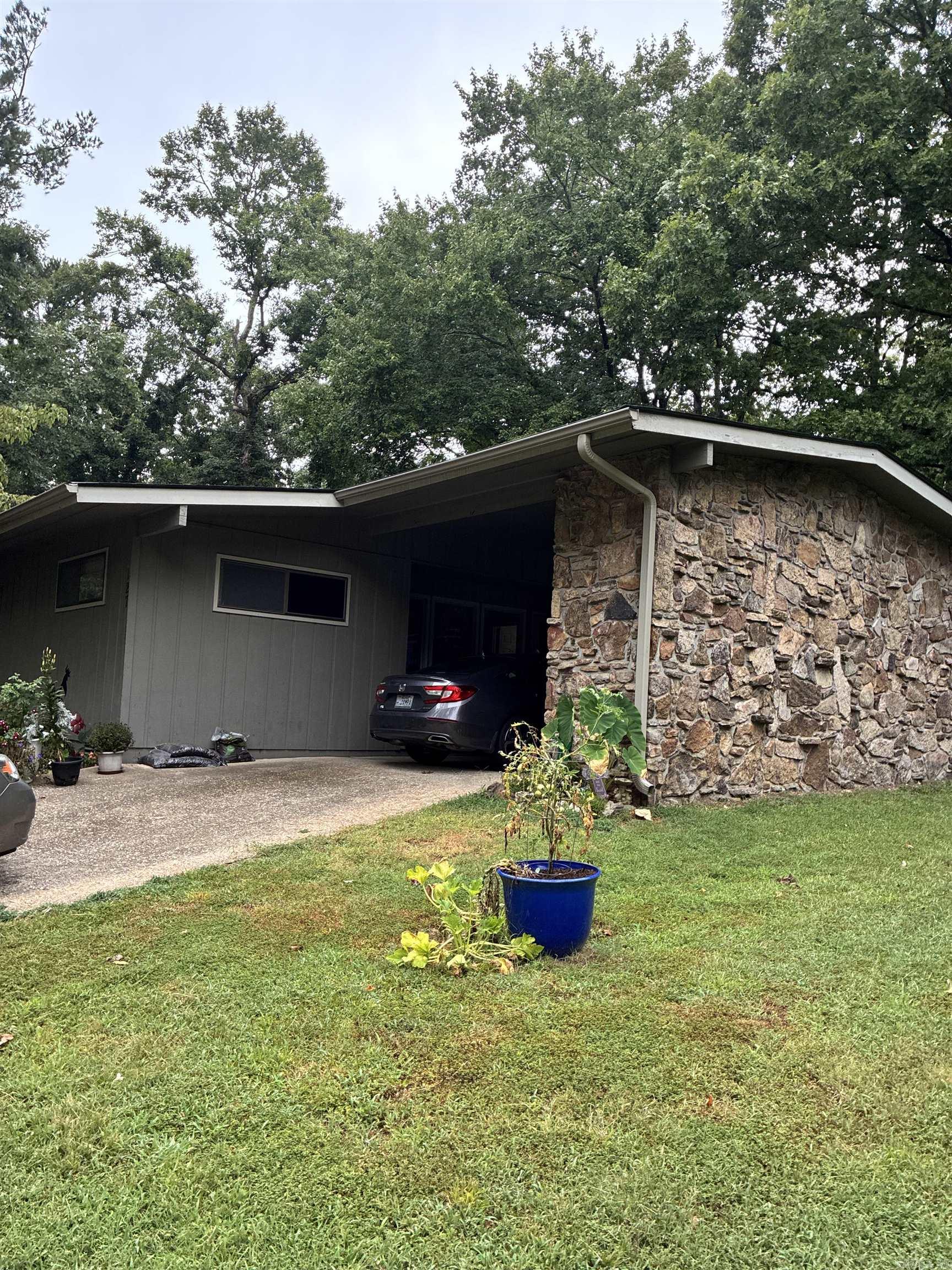 127  Arias  Hot Springs Village, AR