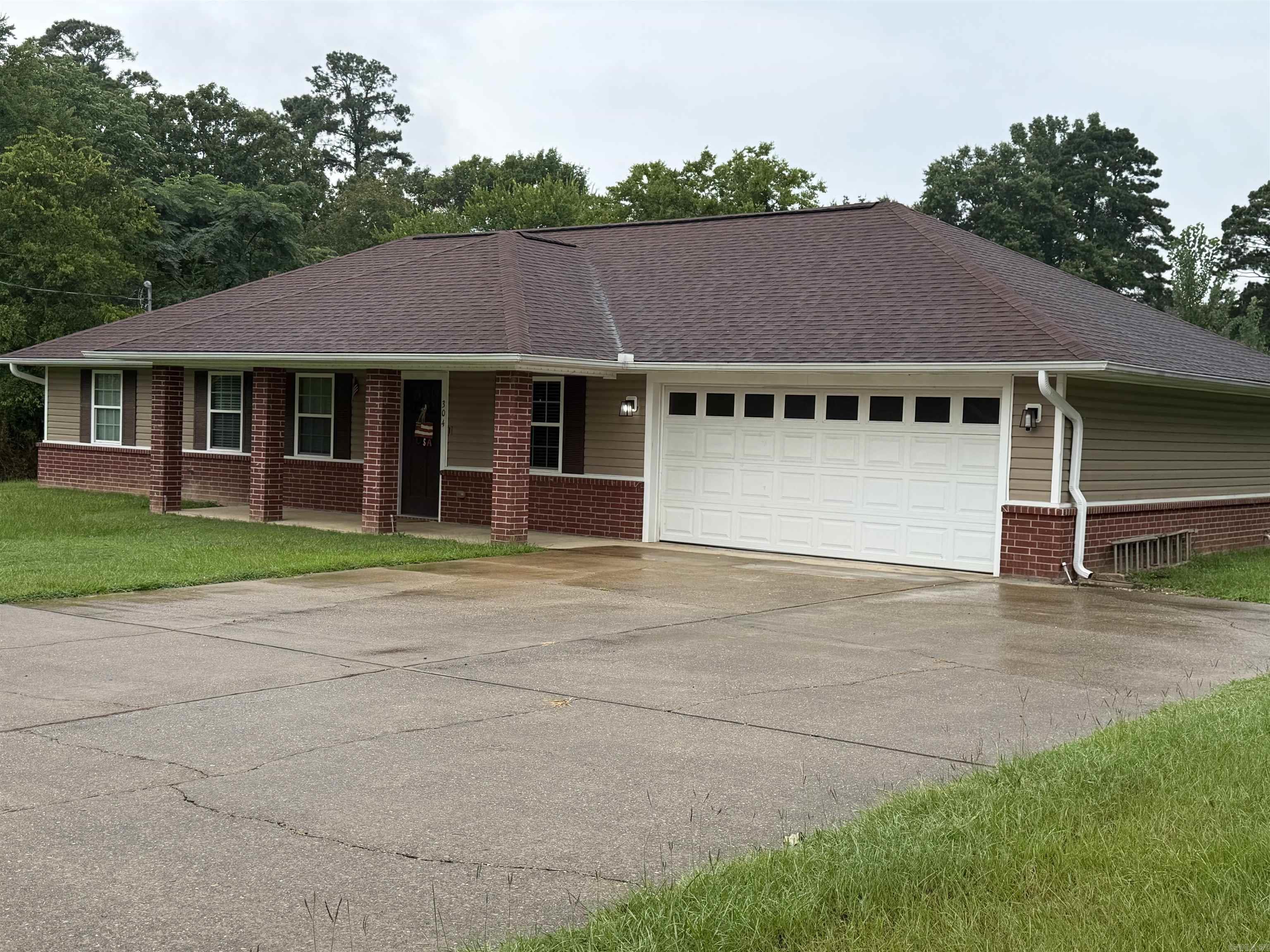 304 W 10TH  Murfreesboro, AR