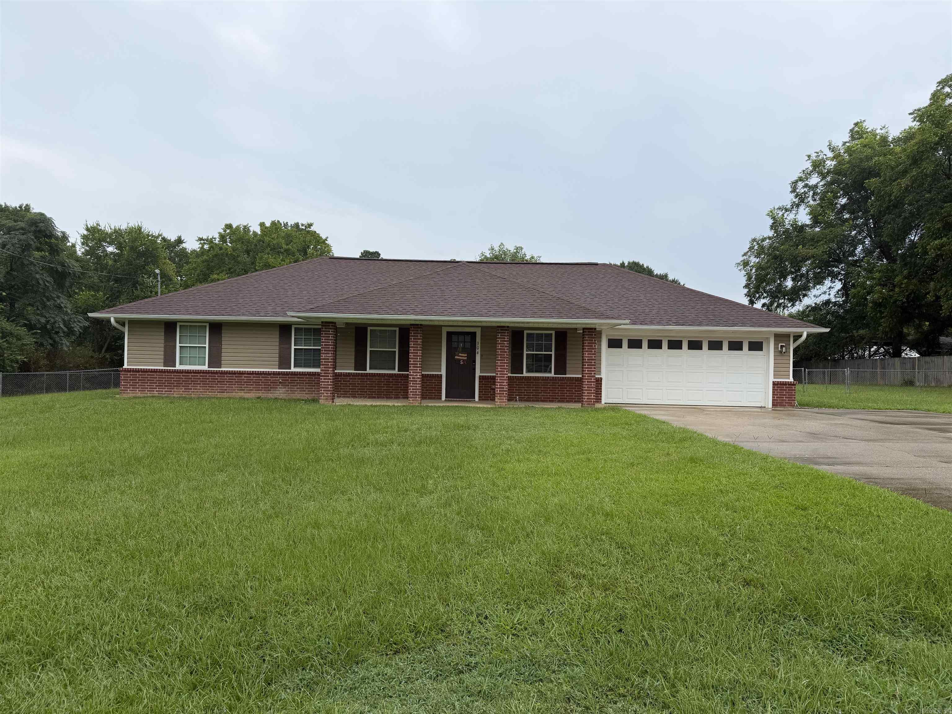304 W 10TH  Murfreesboro, AR