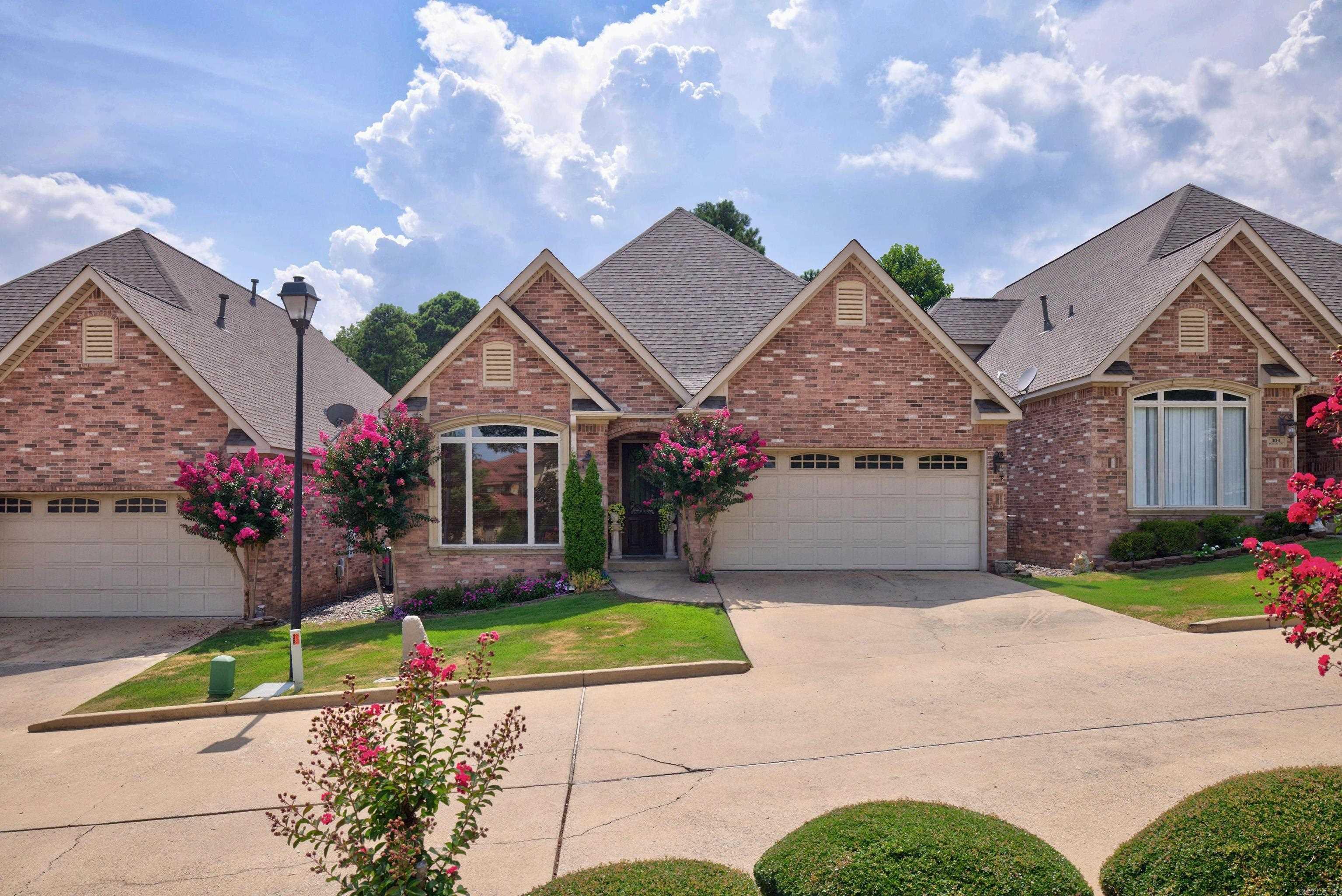 106  Waterloo  Hot Springs, AR