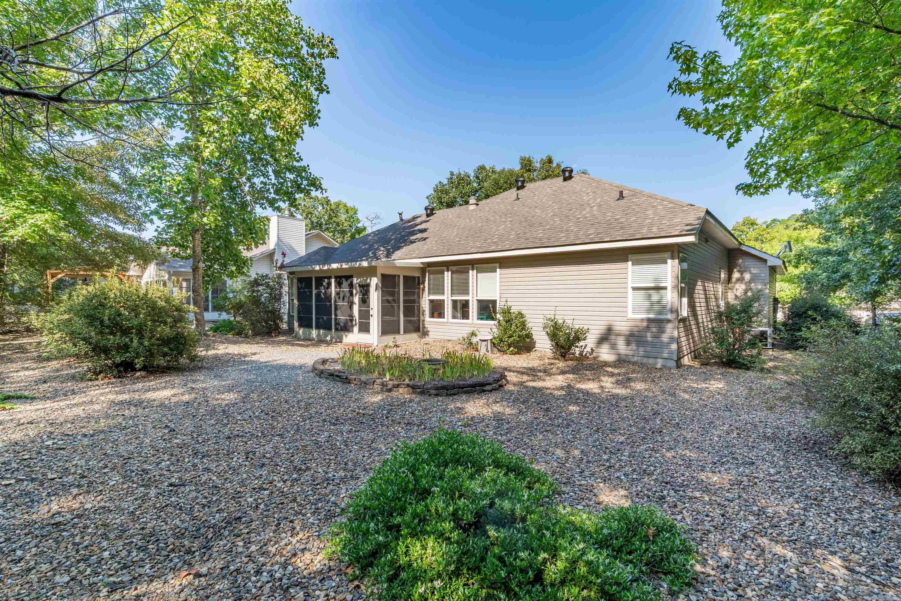 106 Cifuentes Way  Hot Springs Village, AR