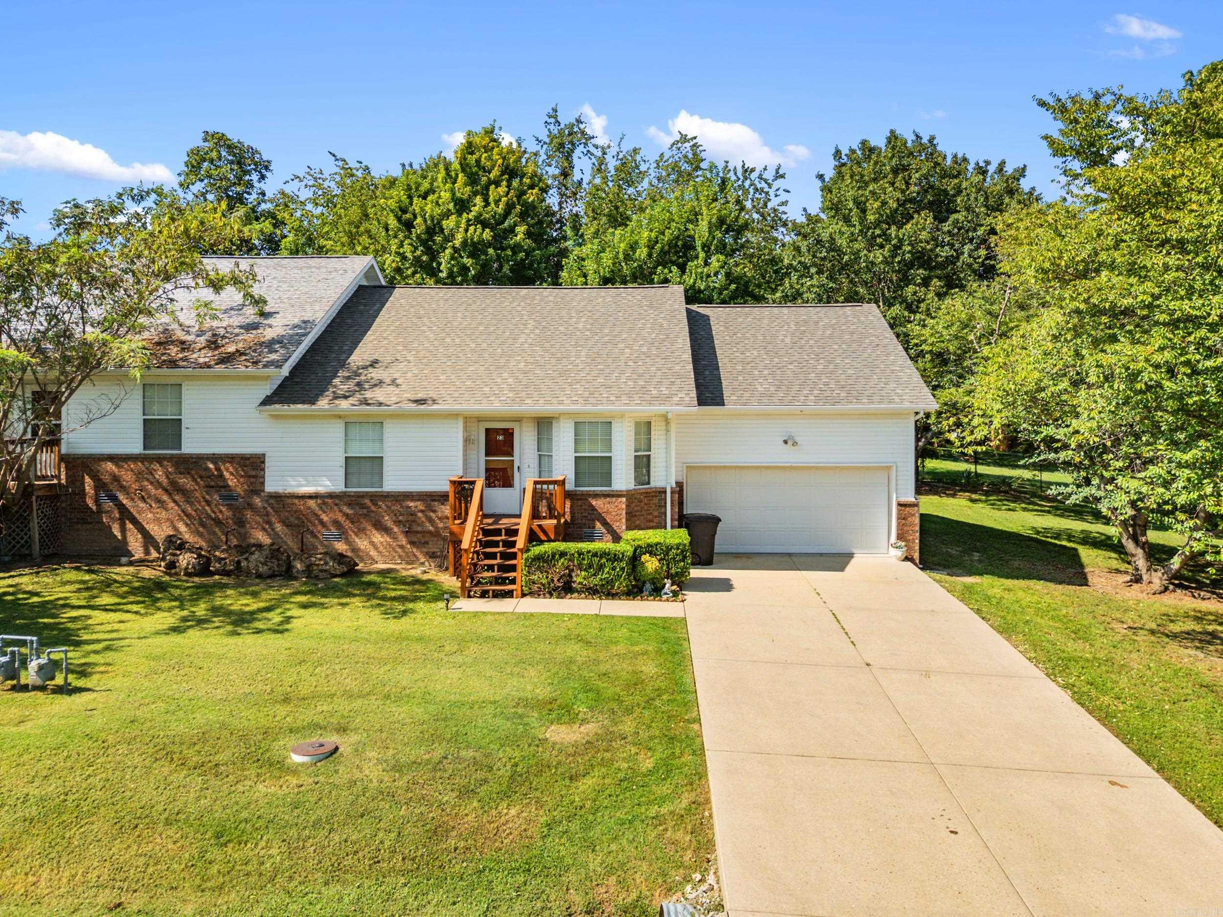 23  Apache Circle  Mountain Home, AR