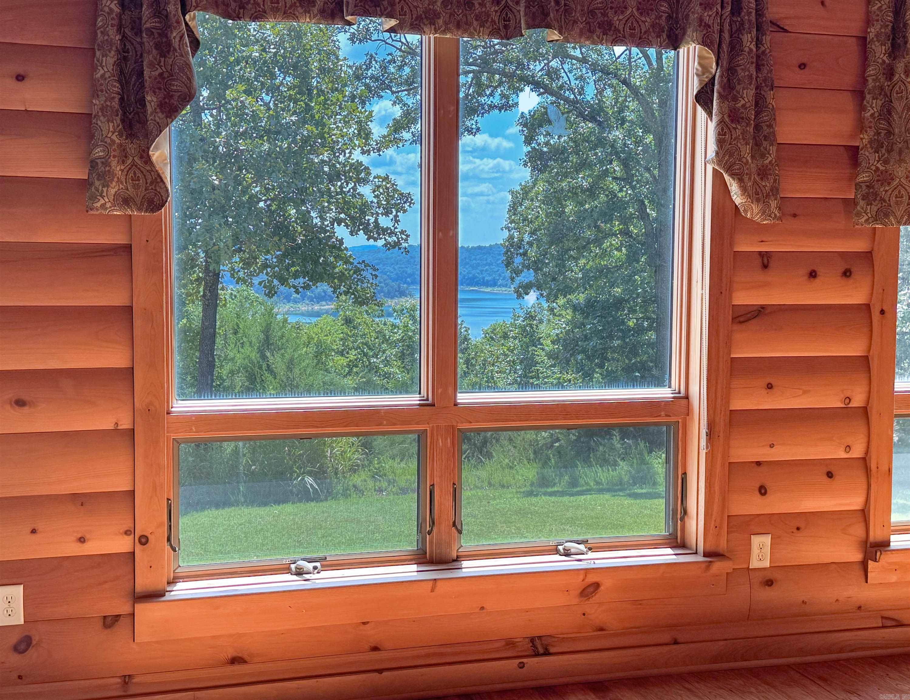 706 Blackjack  Mountain Home, AR