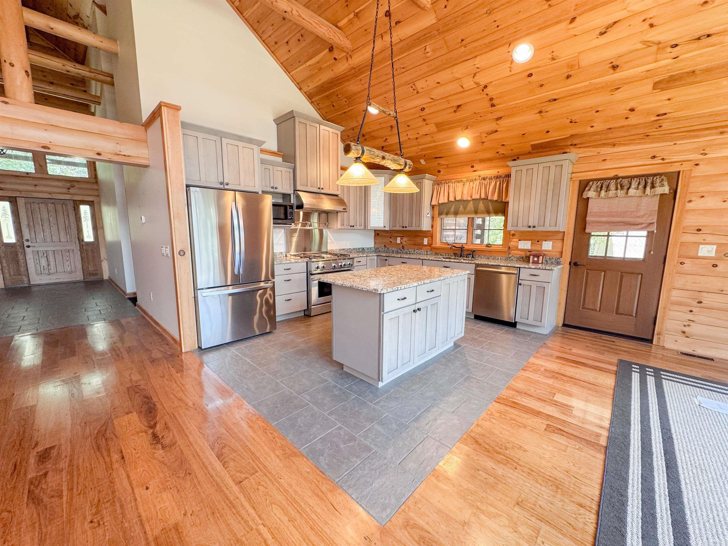 706 Blackjack  Mountain Home, AR