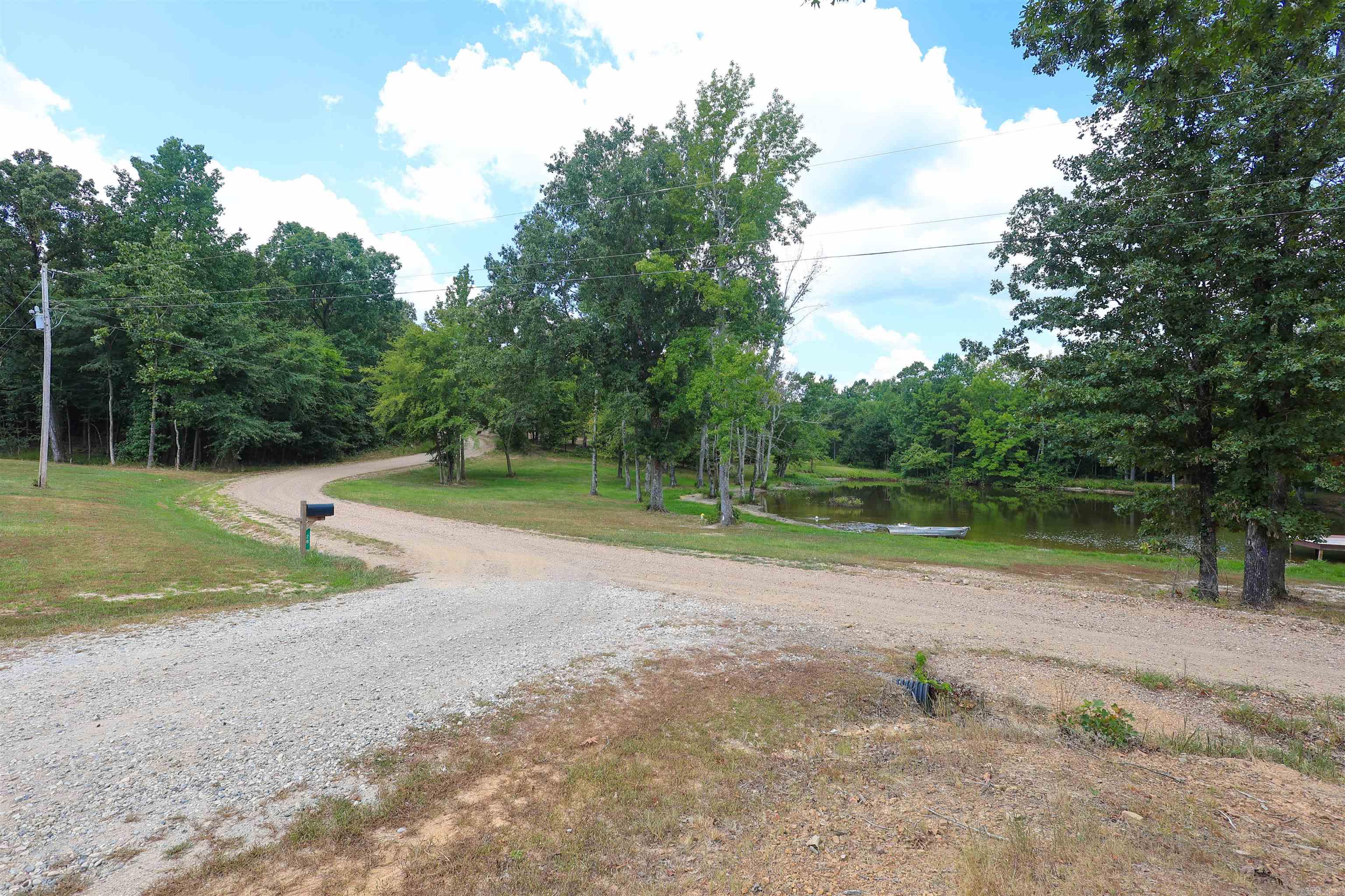 28 Mason  Amity, AR
