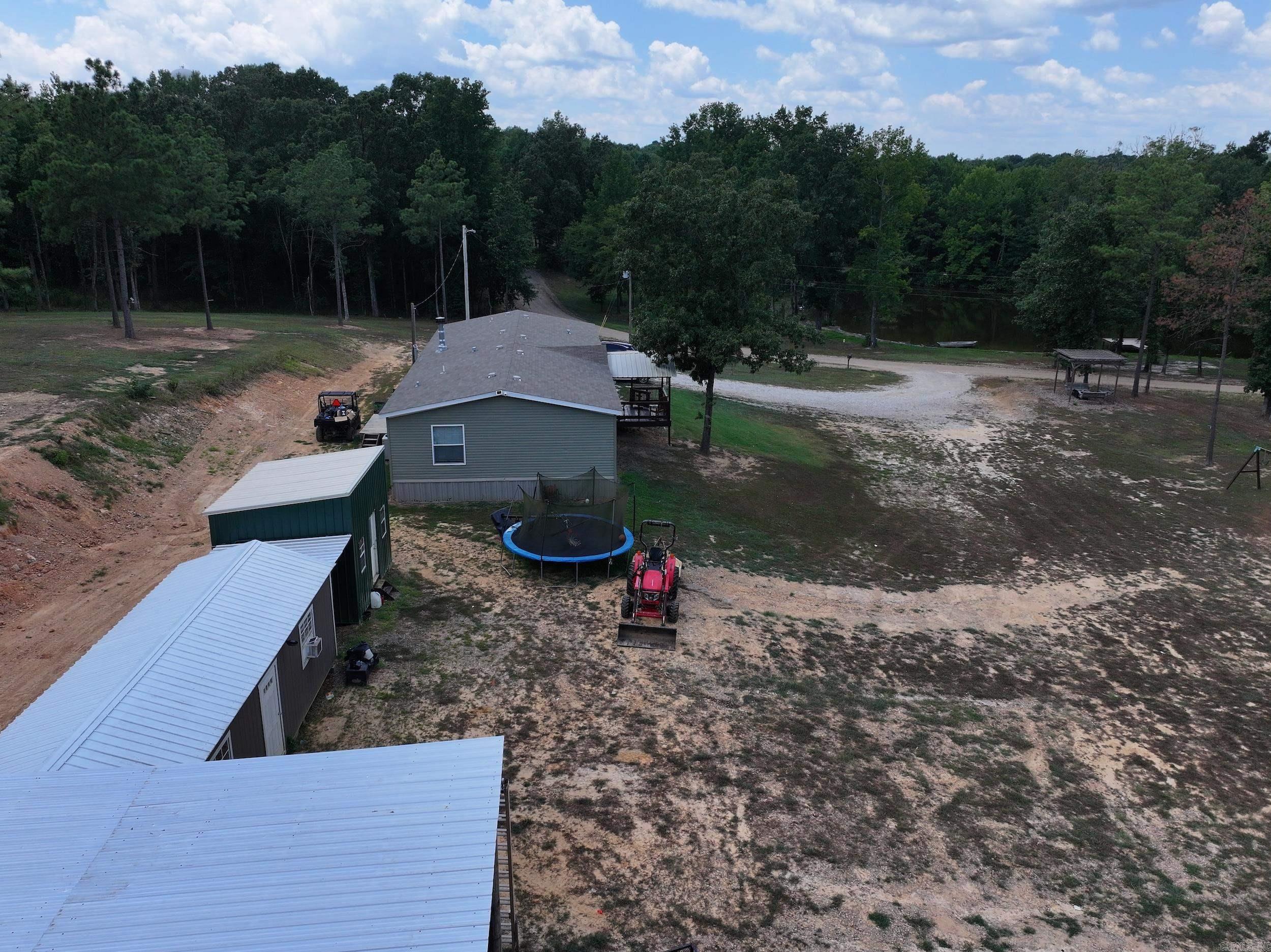 28 Mason  Amity, AR