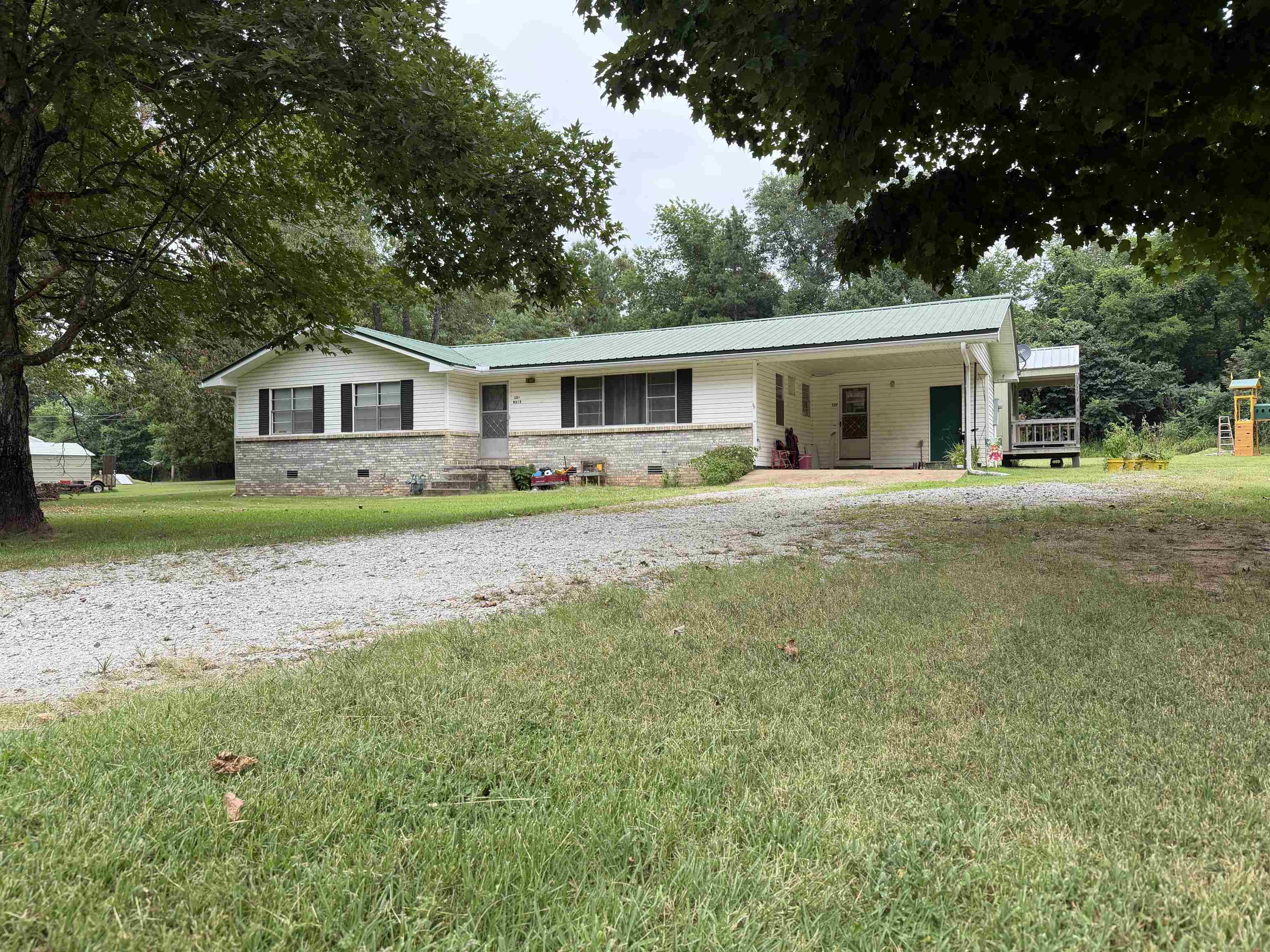 439 Haley St.  Melbourne, AR