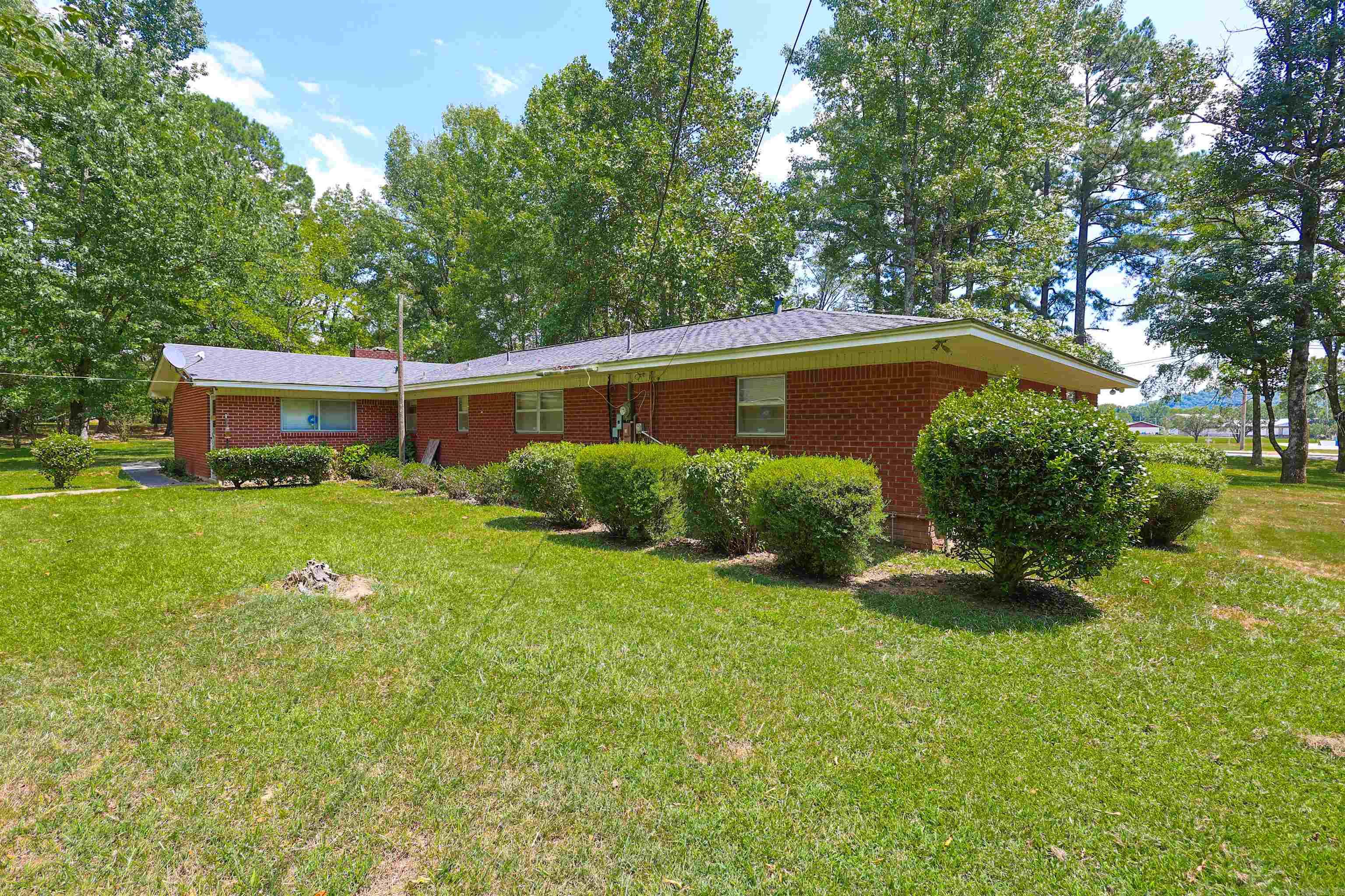 228 Park St.  Glenwood, AR