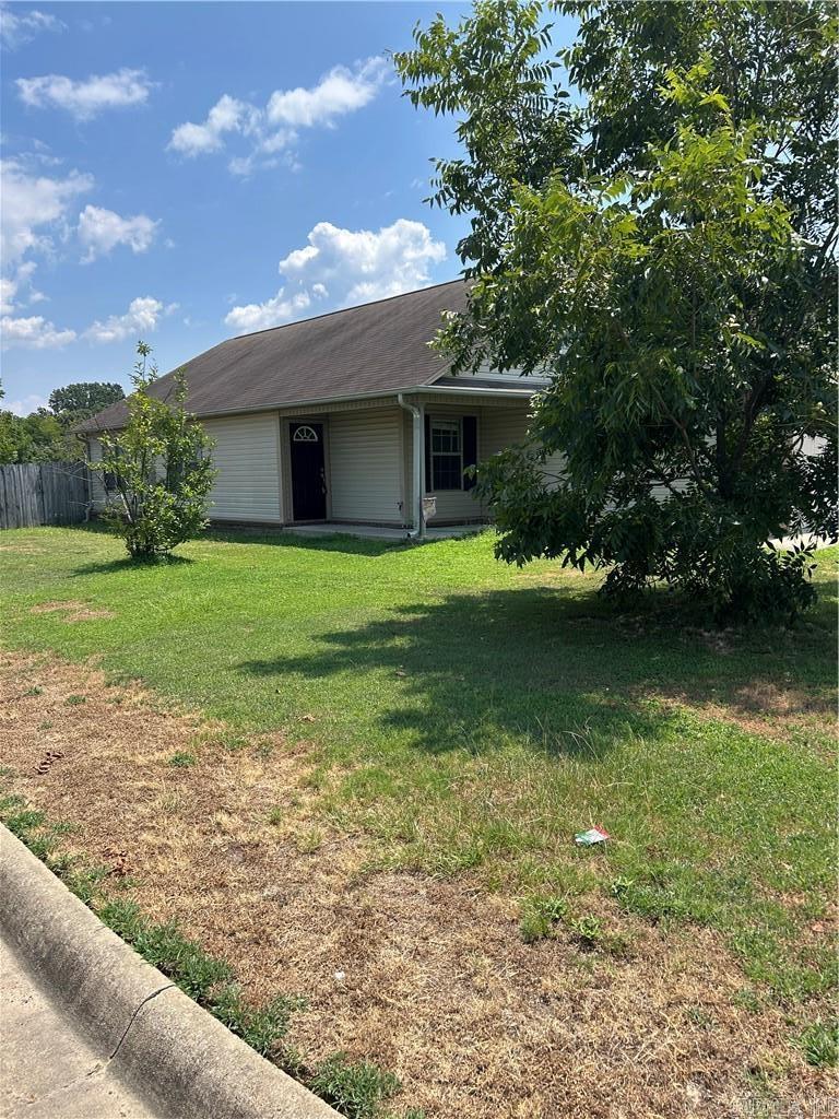 1209 S Pittsburg Ave  Russellville, AR