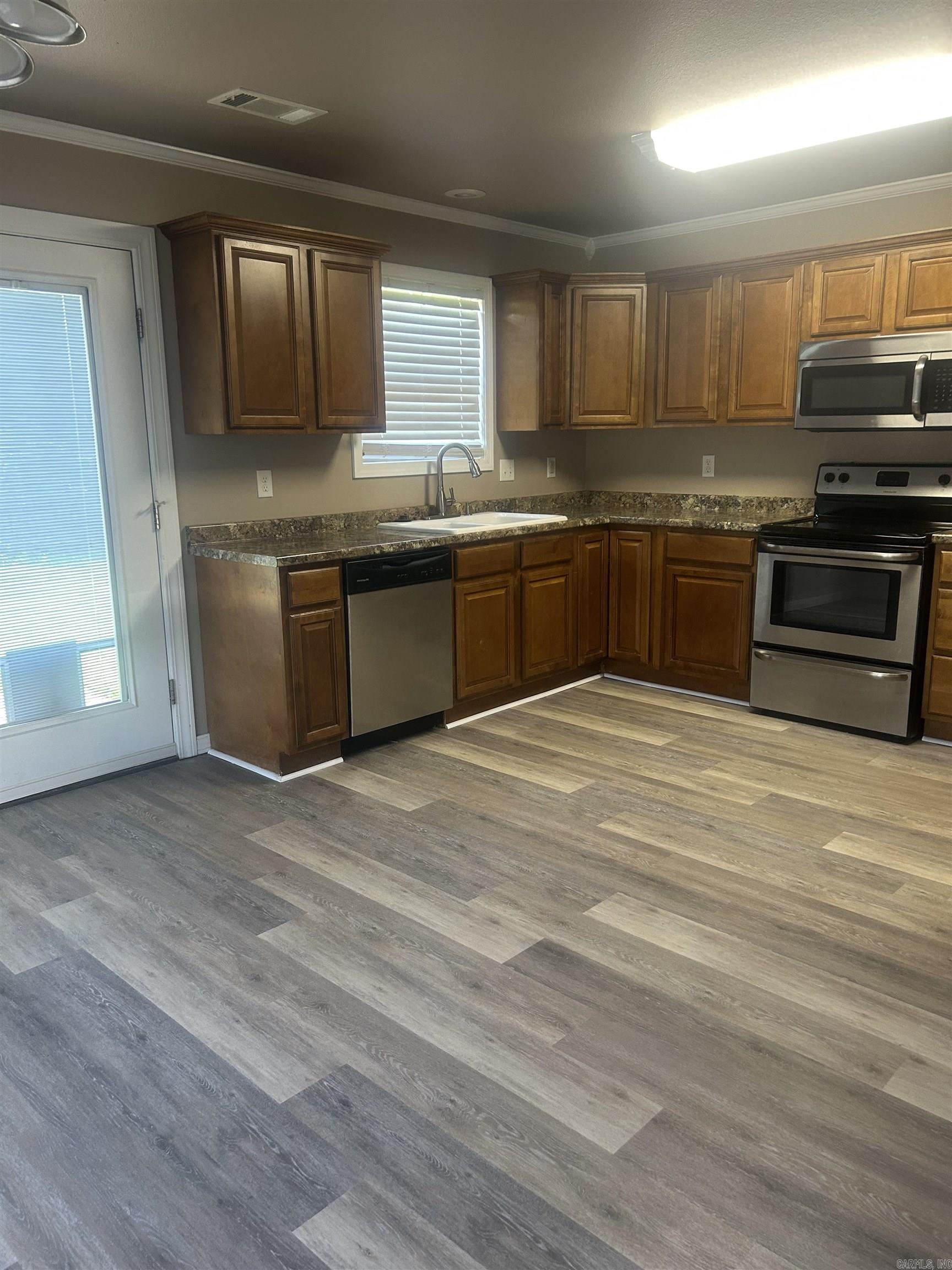 1209 S Pittsburg Ave  Russellville, AR