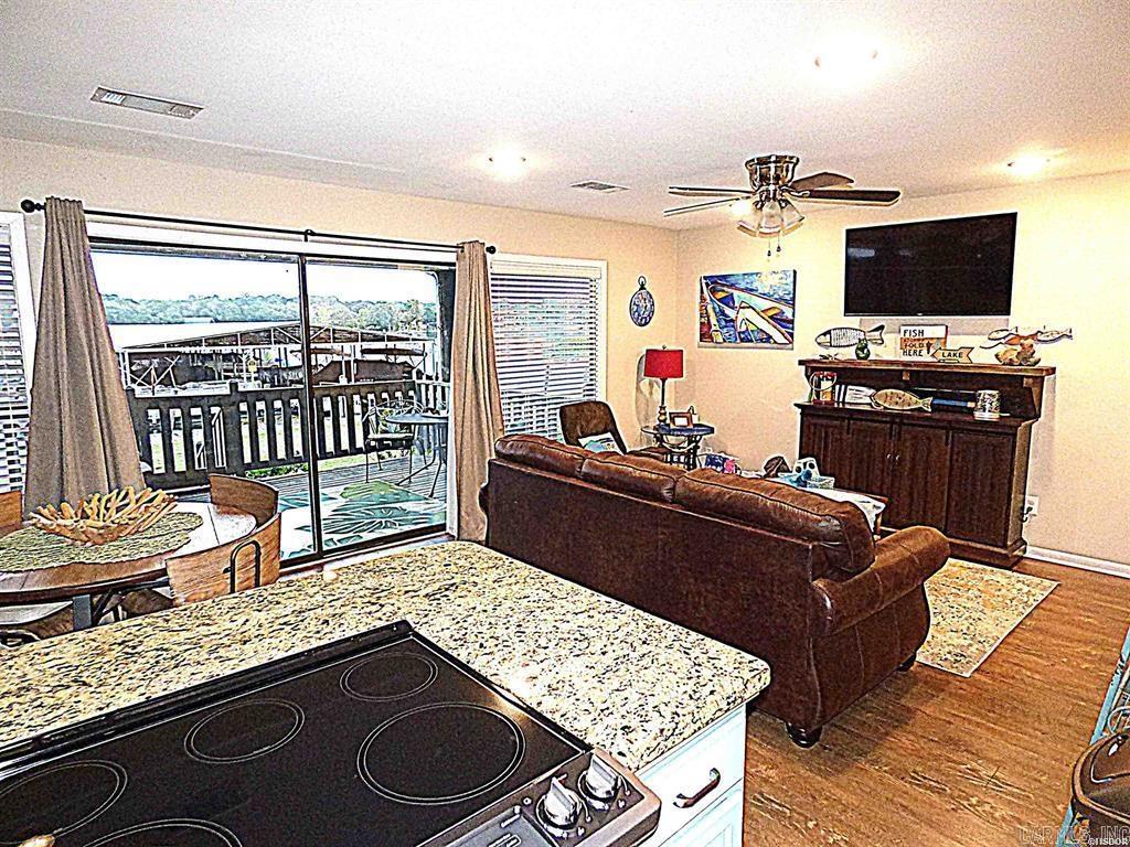 400 Farr Shores  Hot Springs, AR