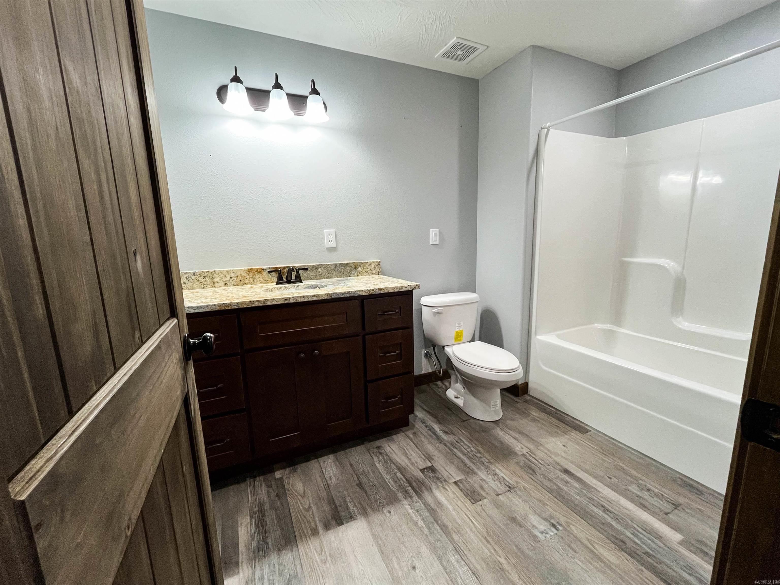 207 Juniper  Cabool, MO, MO
