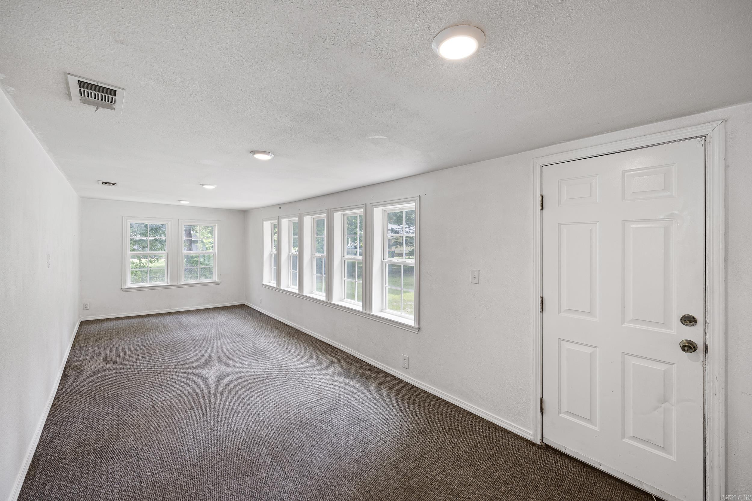 200 E J  Russellville, AR