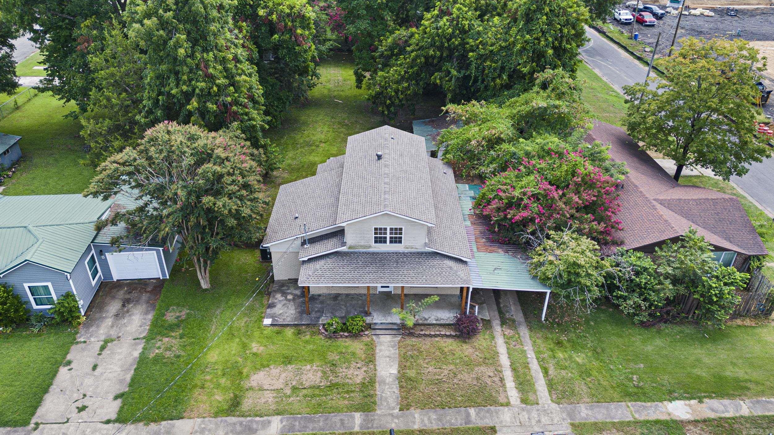 200 E J  Russellville, AR