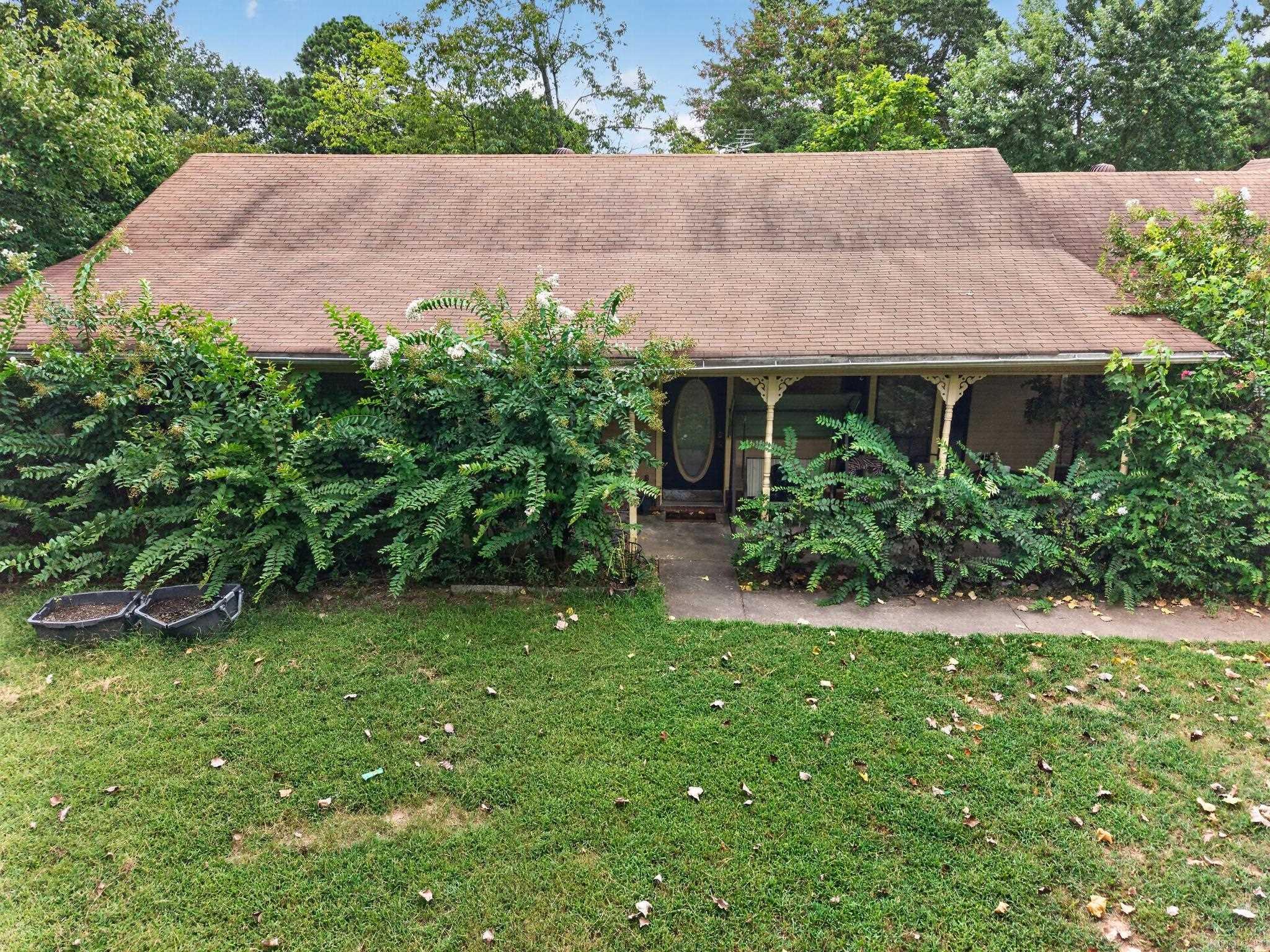 272  Wakerobin  Russellville, AR