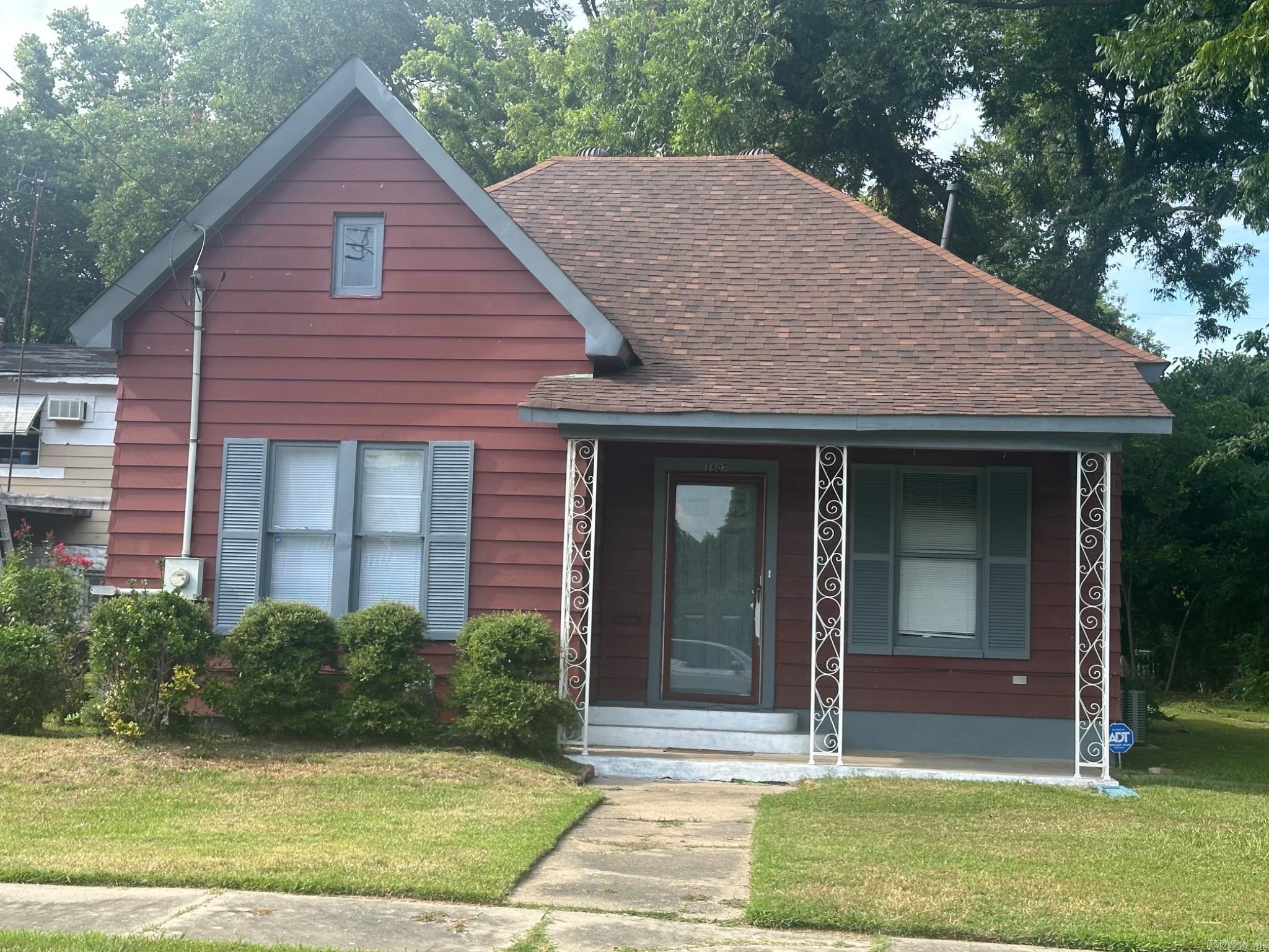 1507 E 7th  Pine Bluff, AR