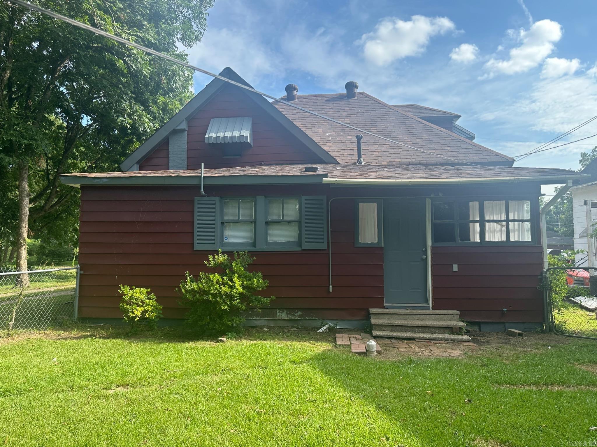 1507 E 7th  Pine Bluff, AR