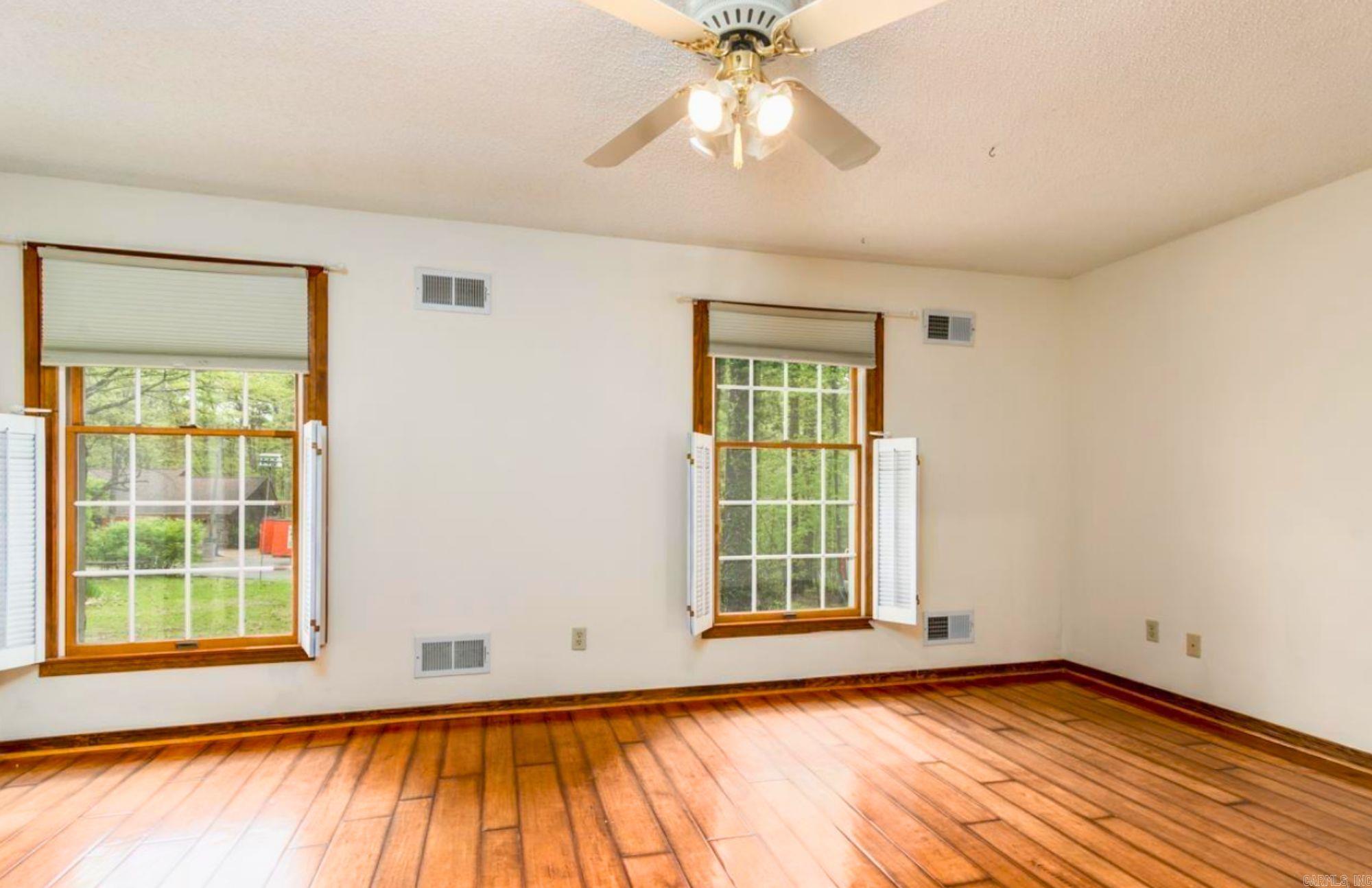 103 Blue Ridge Court  Fairfield Bay, AR