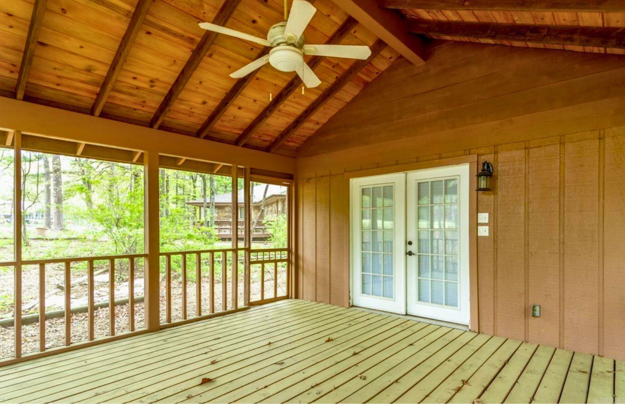 103 Blue Ridge Court  Fairfield Bay, AR