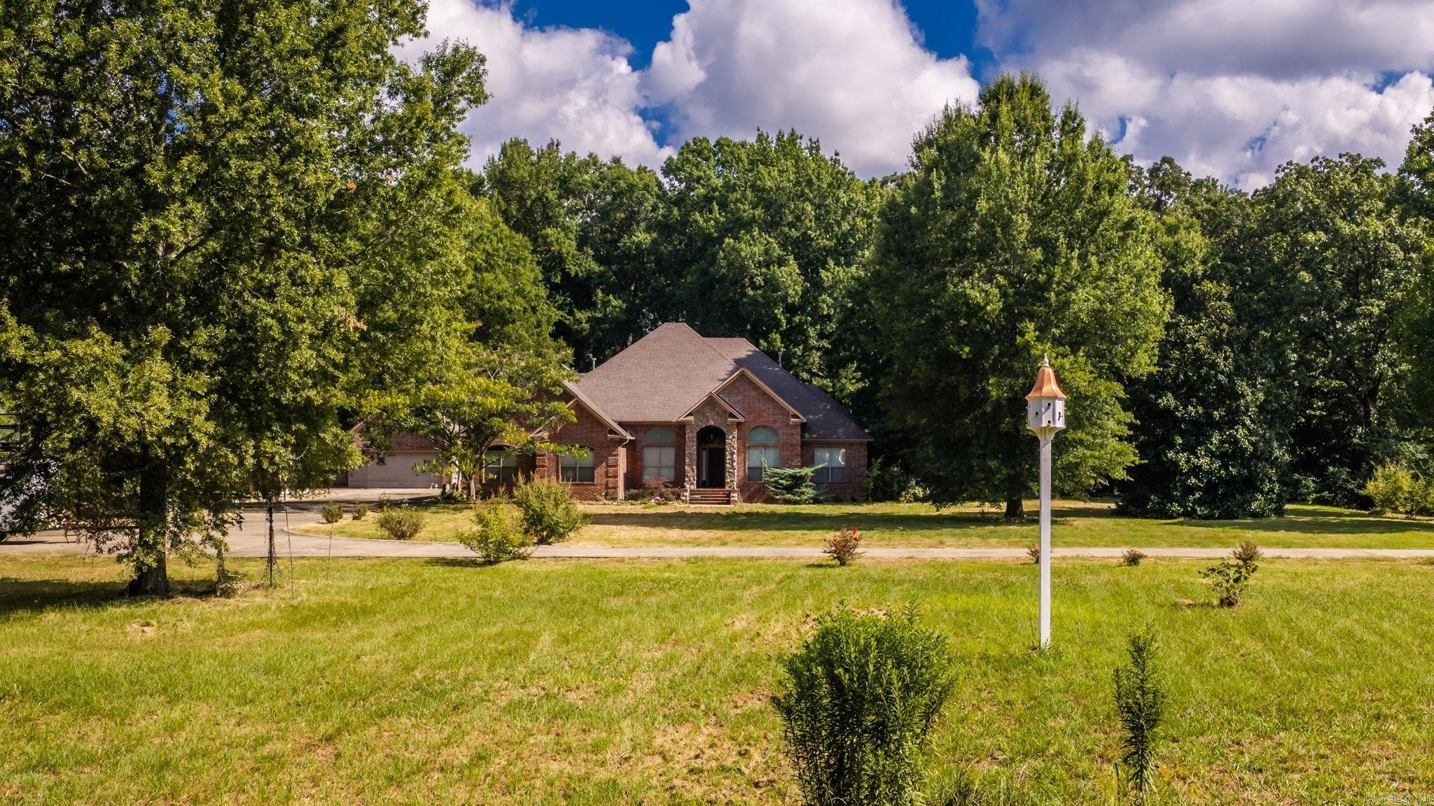 62  Place  Greenbrier, AR
