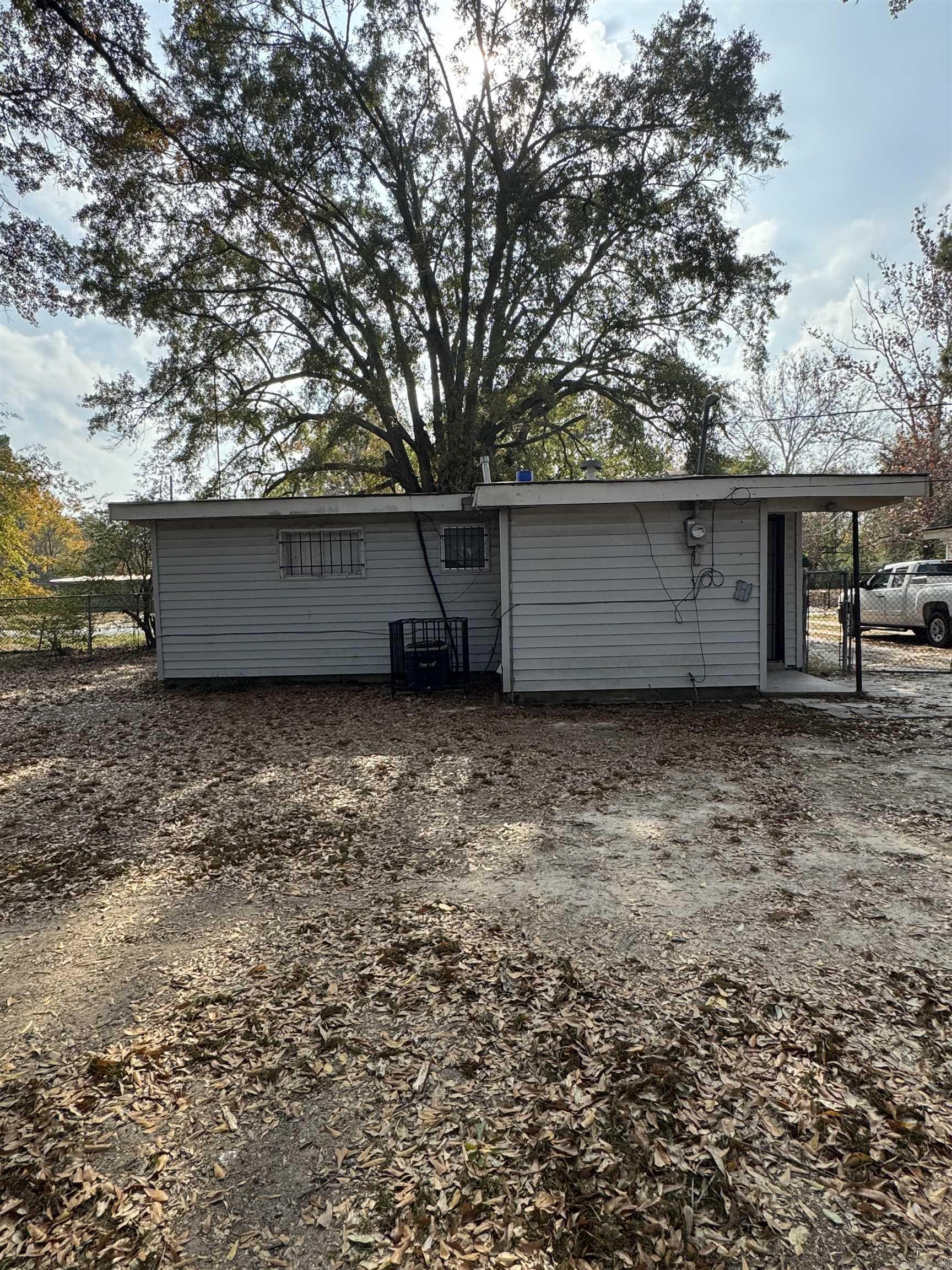 3203 S Iris St  Pine Bluff, AR