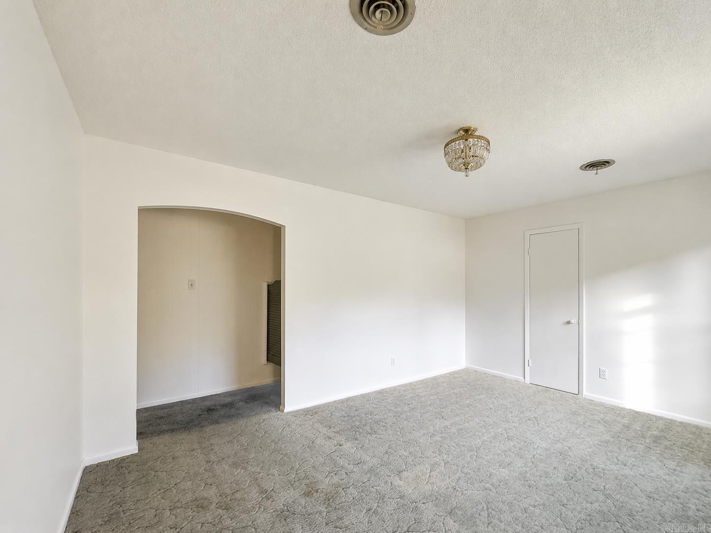 140 Hillcrest  Arkadelphia, AR