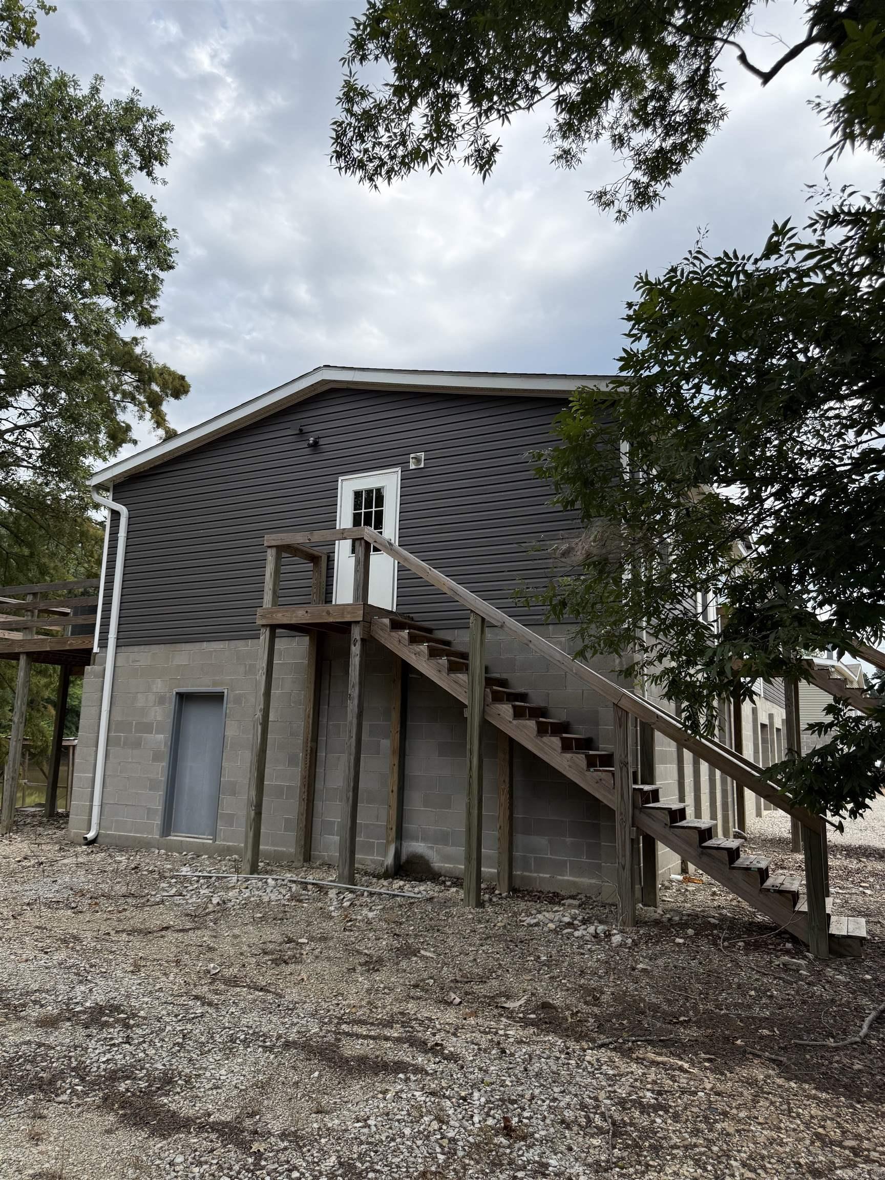 19 Clay 235 RD  Knobel, AR