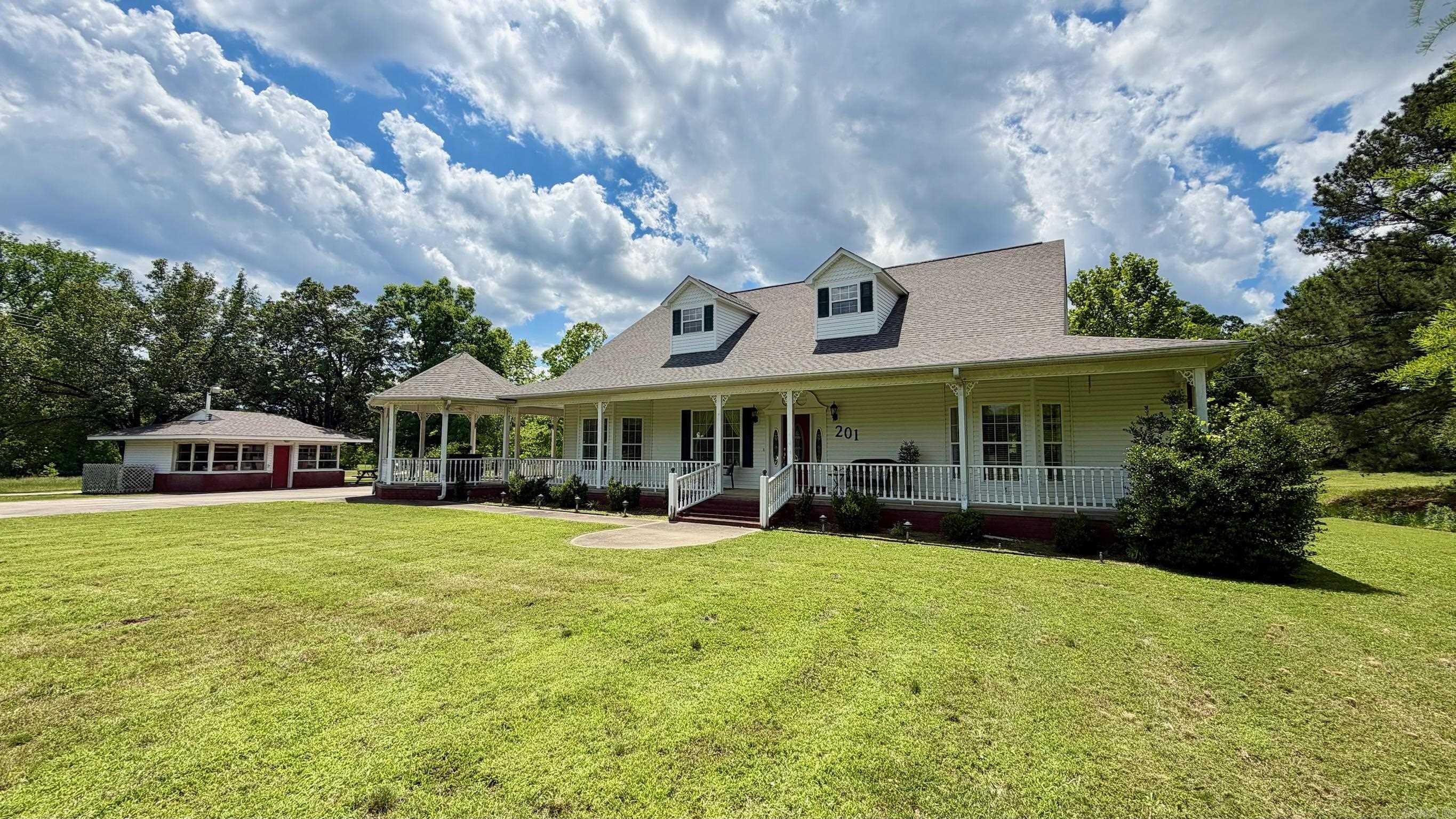 201  Green Willow  Hot Springs, AR