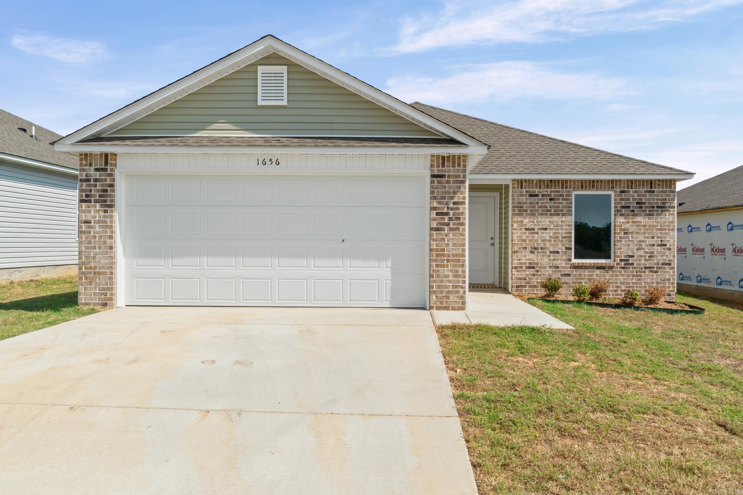 1656 Rambling Brook Drive — exterior