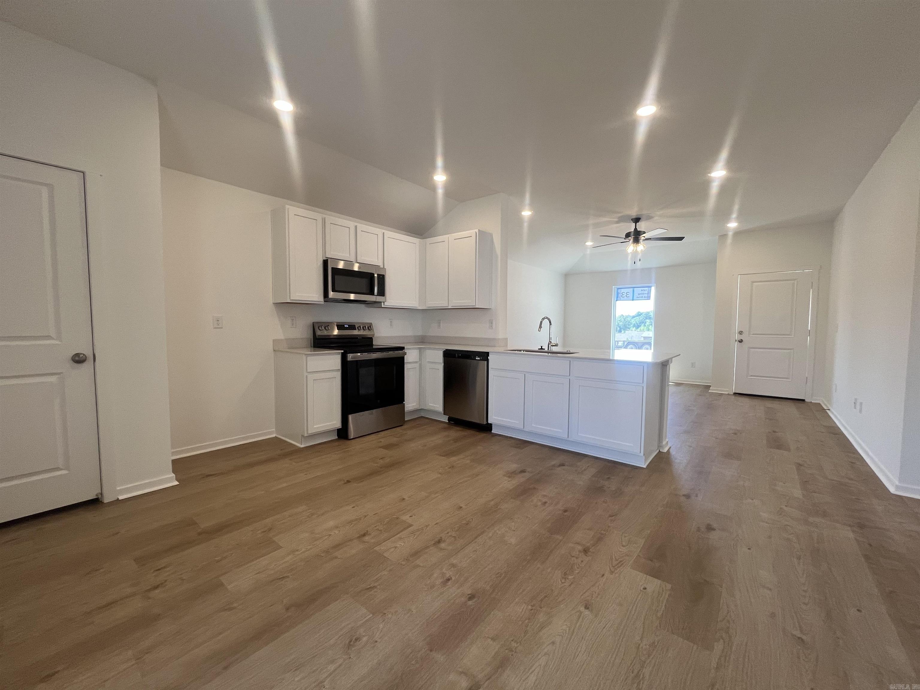 1656 Rambling Brook Drive — photo 3