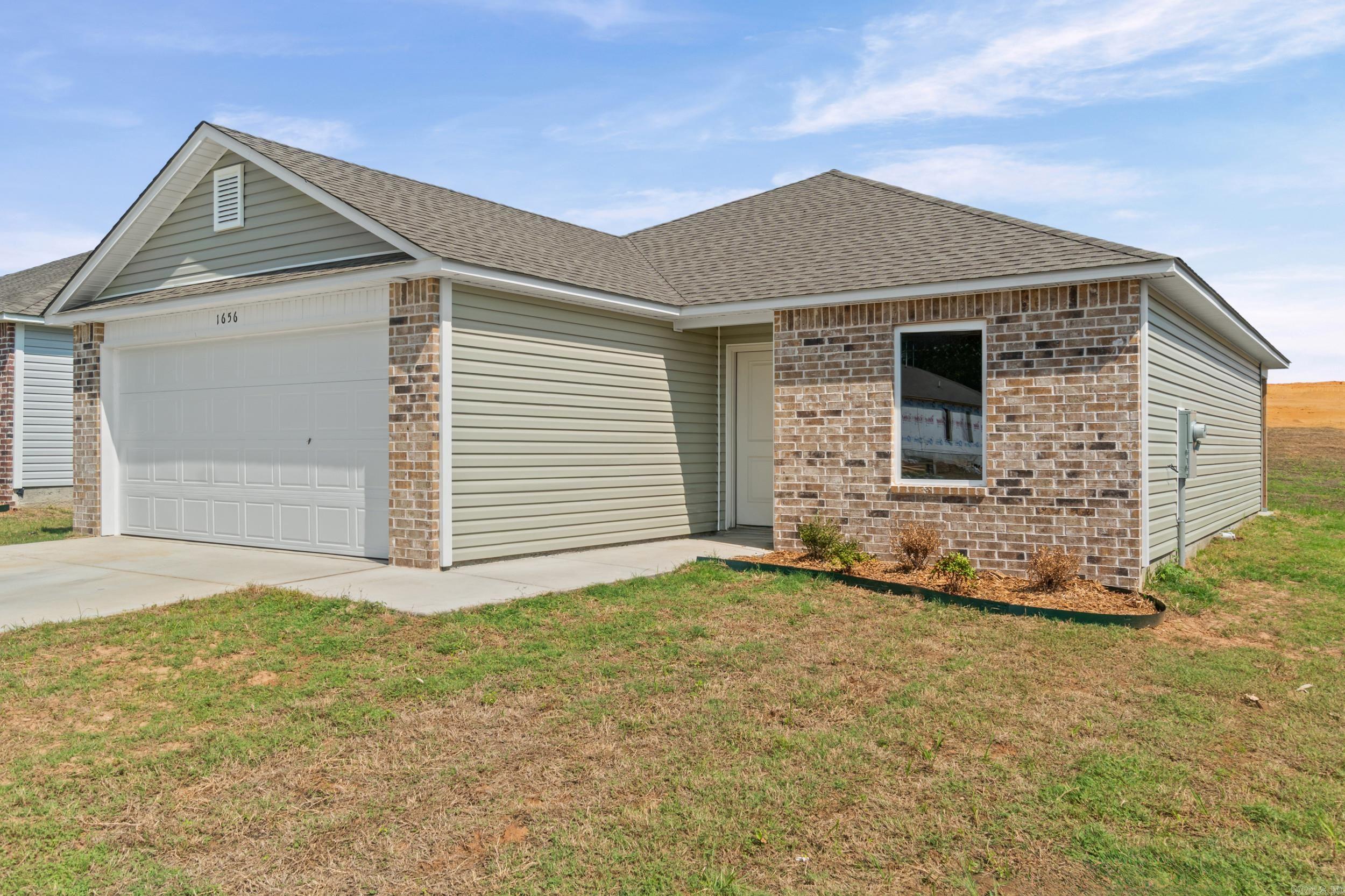1656 Rambling Brook Drive — photo 4