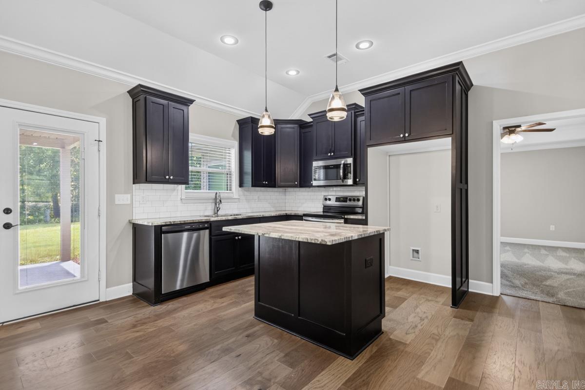 689 Lucy Ln Alexander, AR 72002