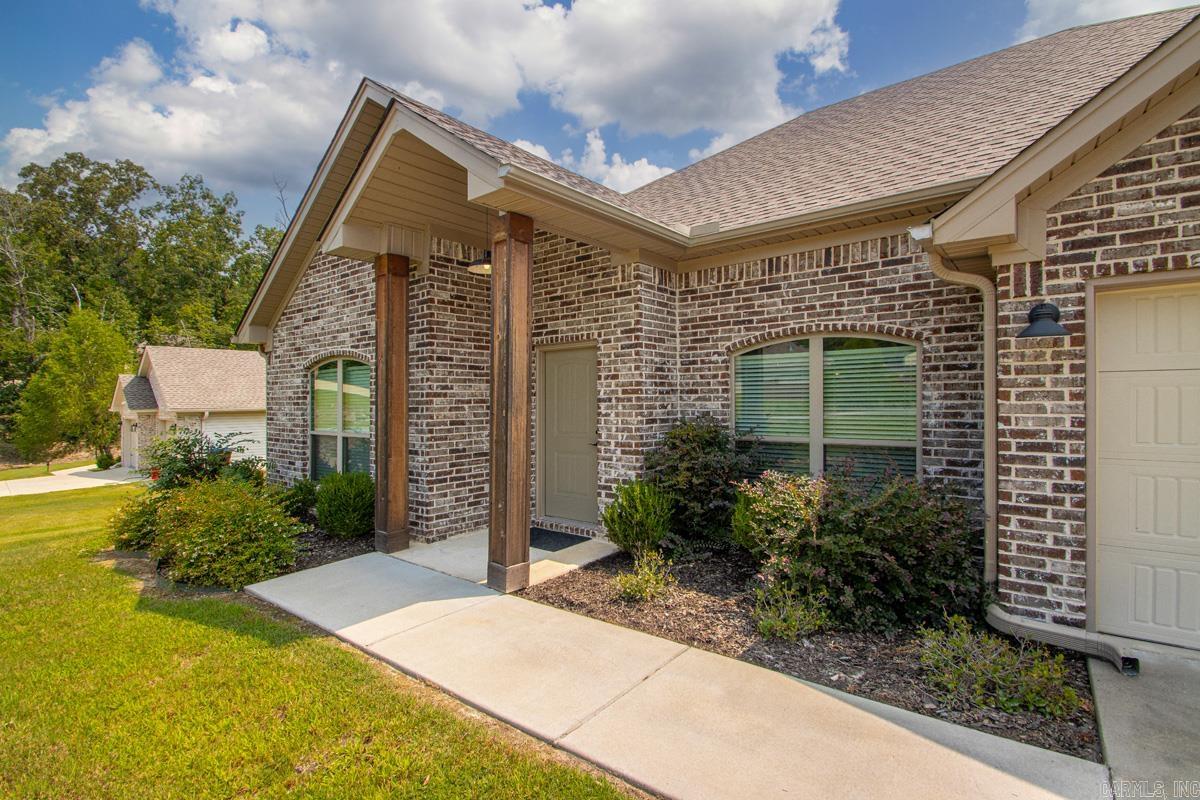 689 Lucy Ln Alexander, AR 72002