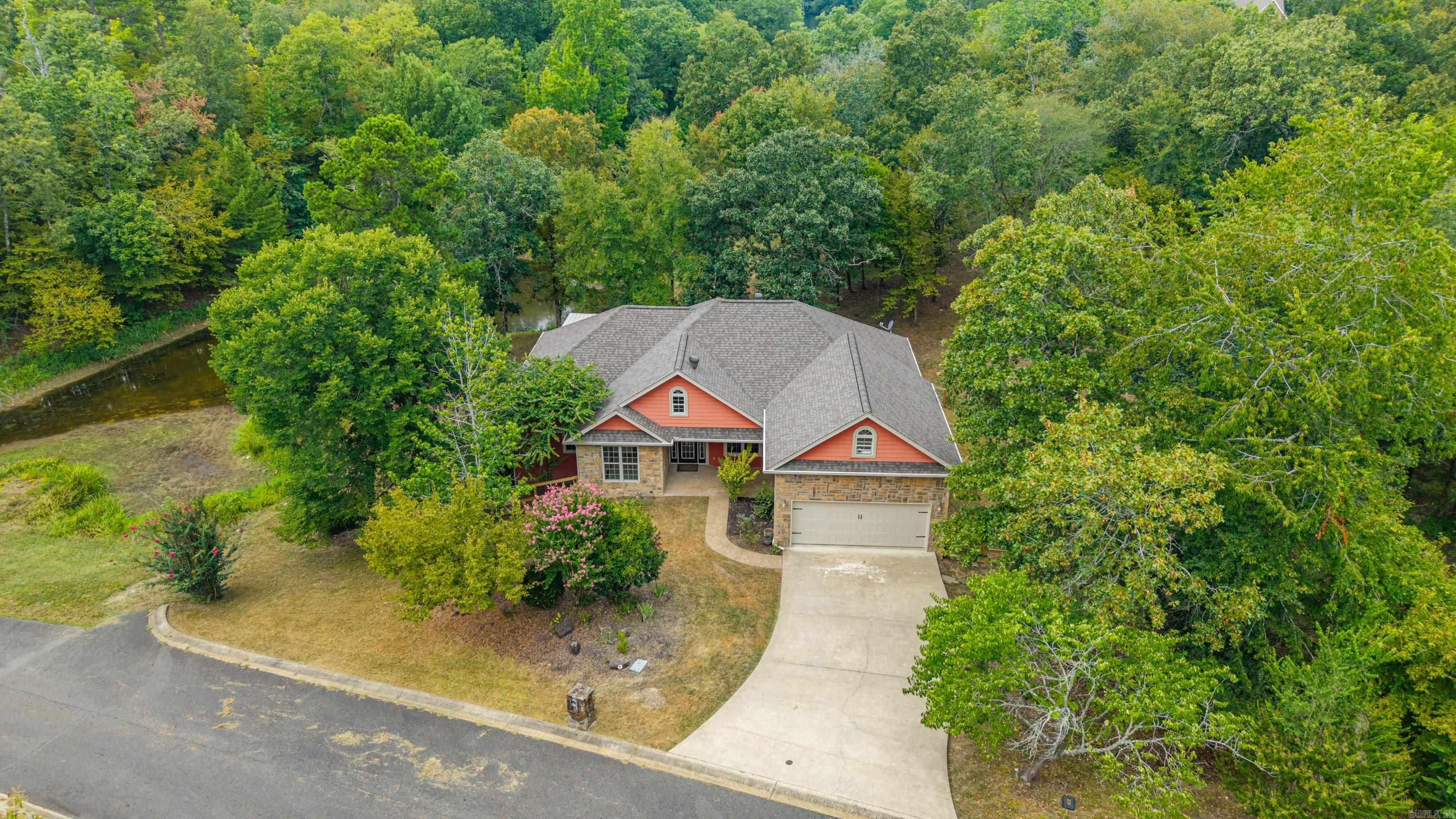 137 Enchanted Cove Hot Springs, AR 71901-2369