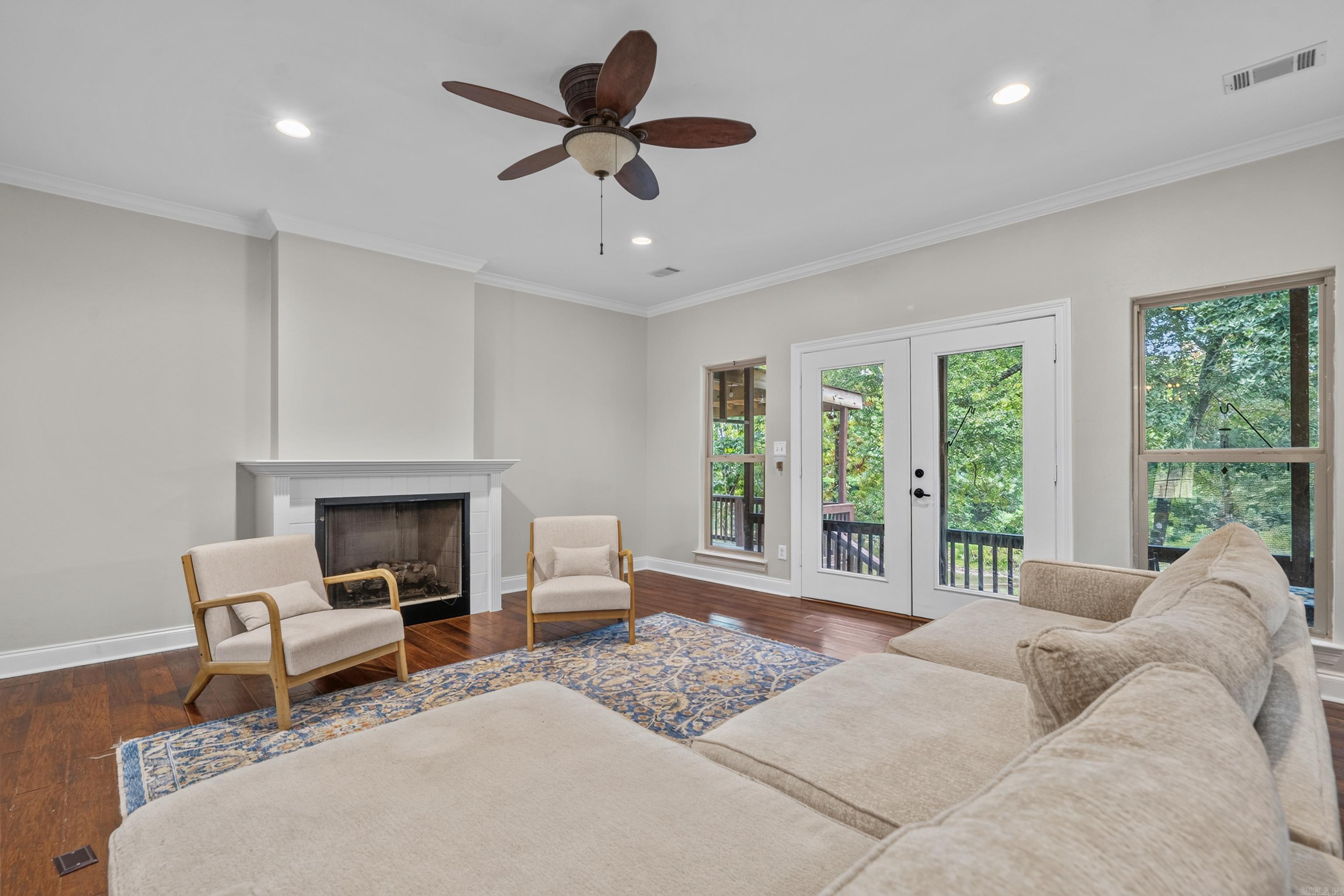 137 Enchanted Cove Hot Springs, AR 71901-2369