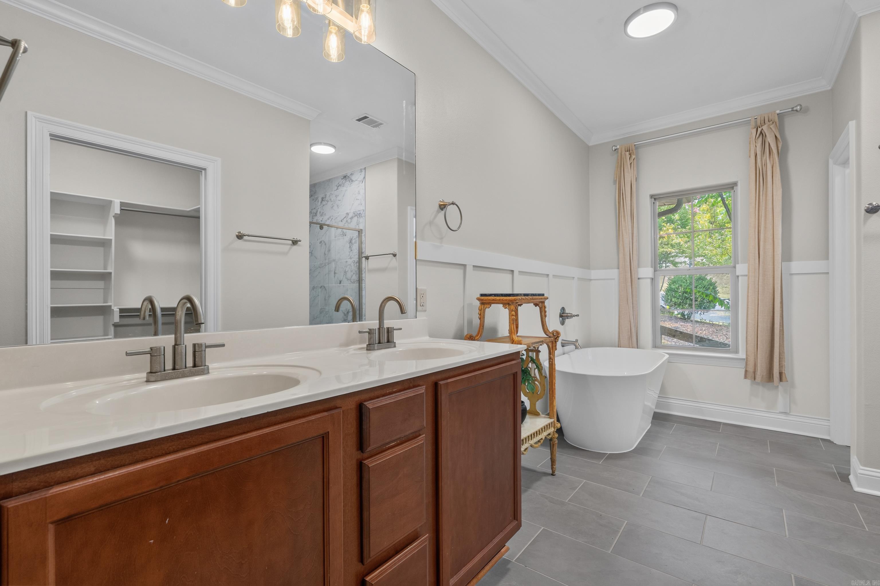137 Enchanted Cove Hot Springs, AR 71901-2369
