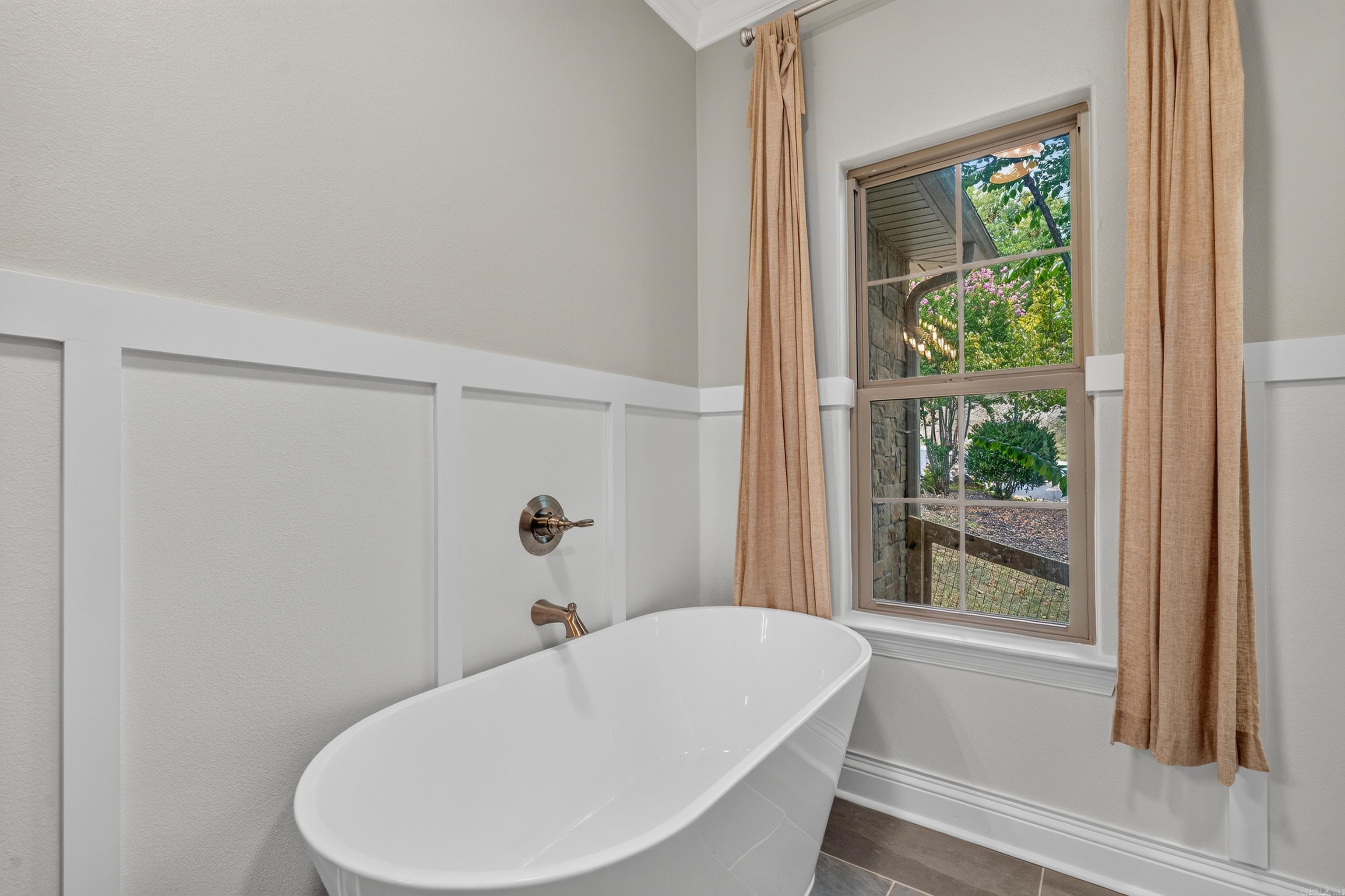 137 Enchanted Cove Hot Springs, AR 71901-2369