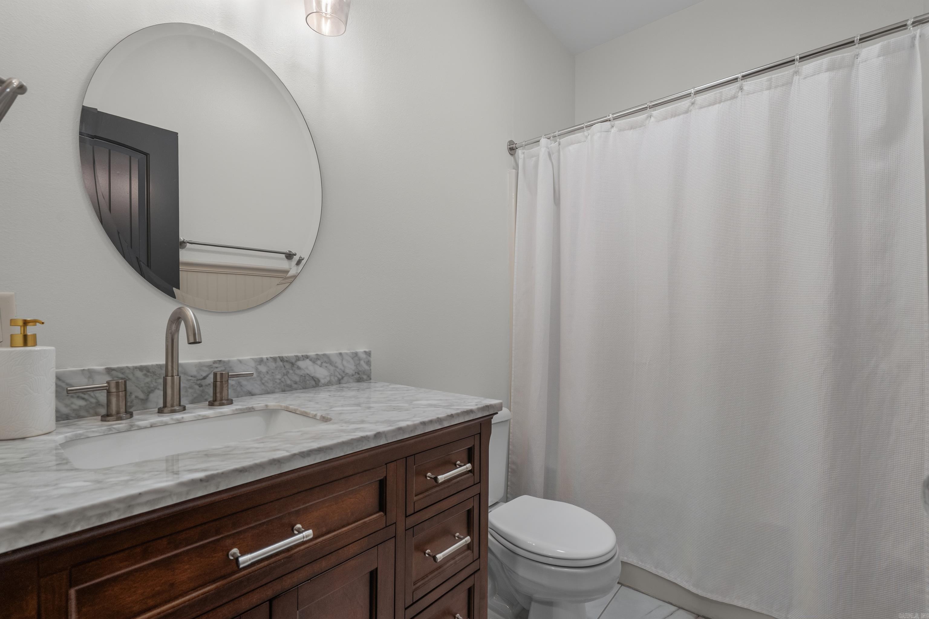 137 Enchanted Cove Hot Springs, AR 71901-2369