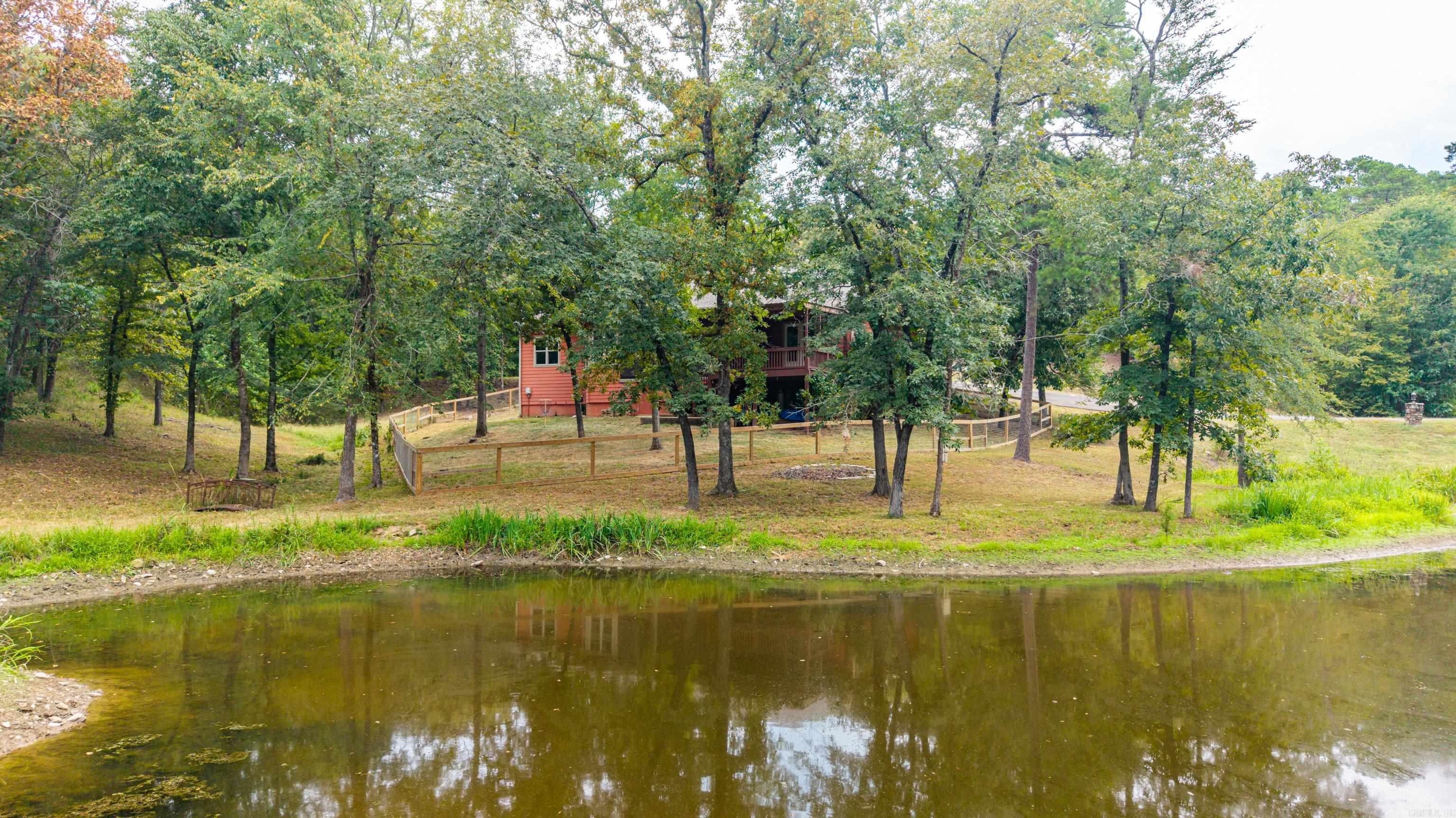 137 Enchanted Cove Hot Springs, AR 71901-2369