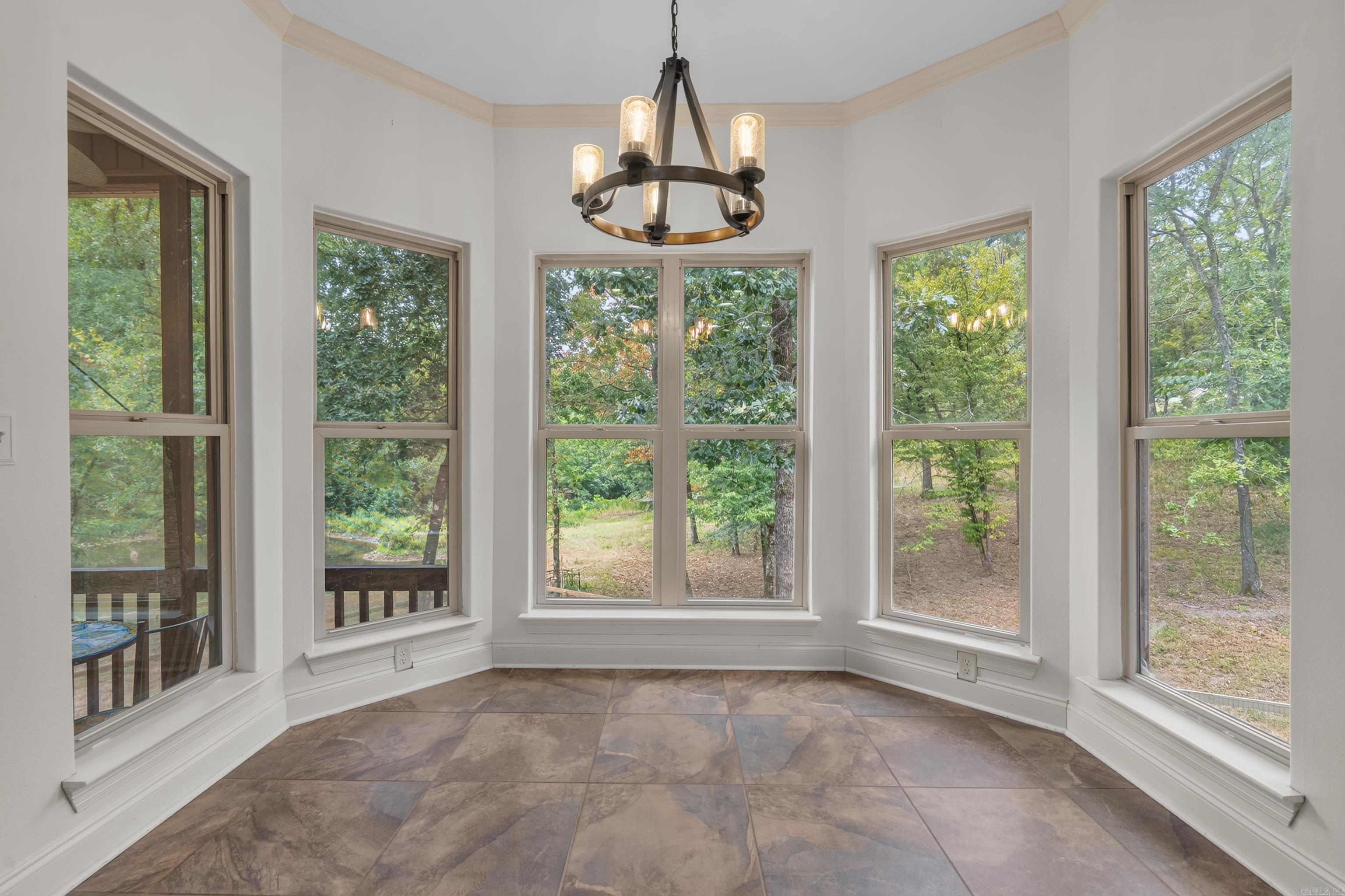 137 Enchanted  Hot Springs, AR