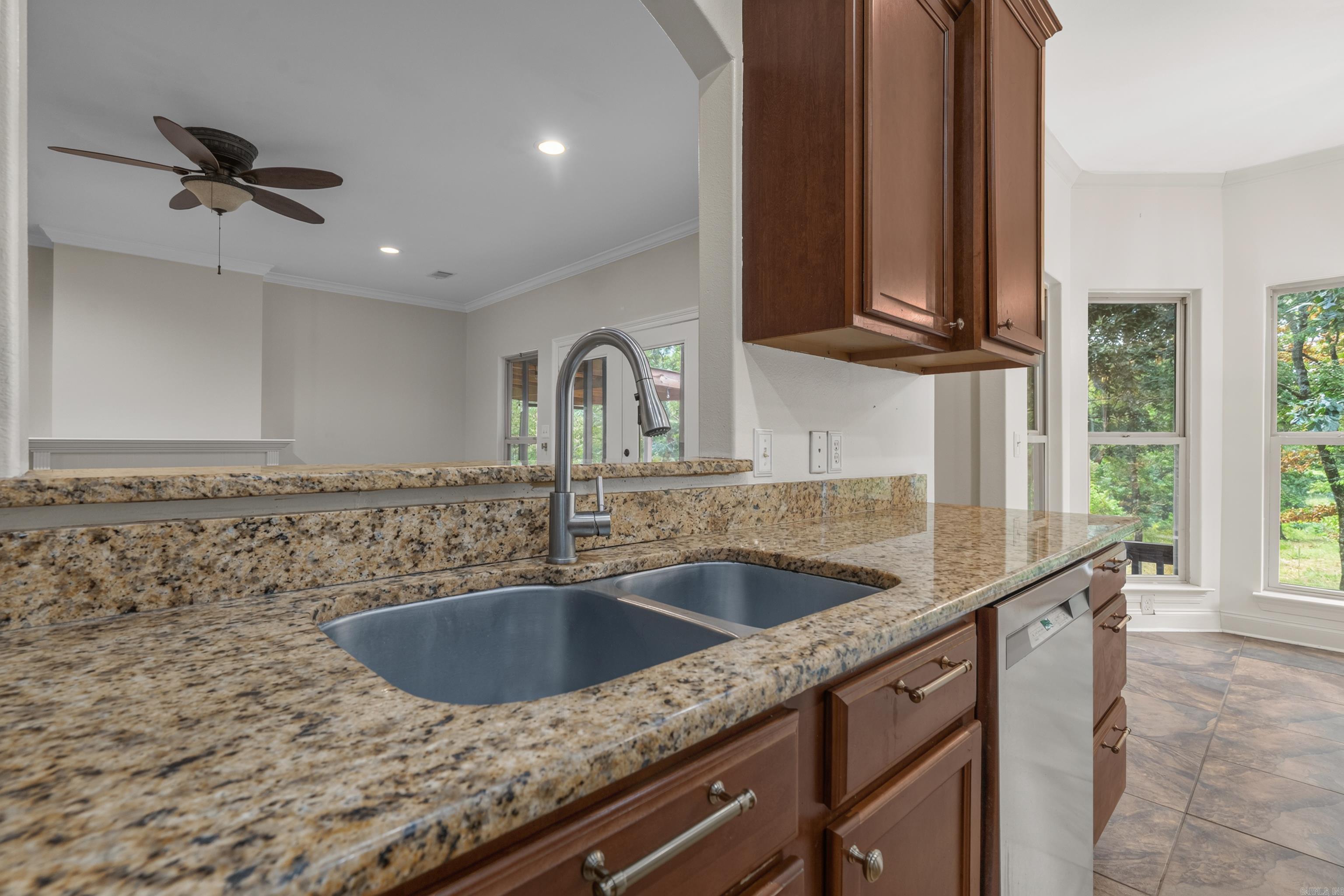 137 Enchanted  Hot Springs, AR