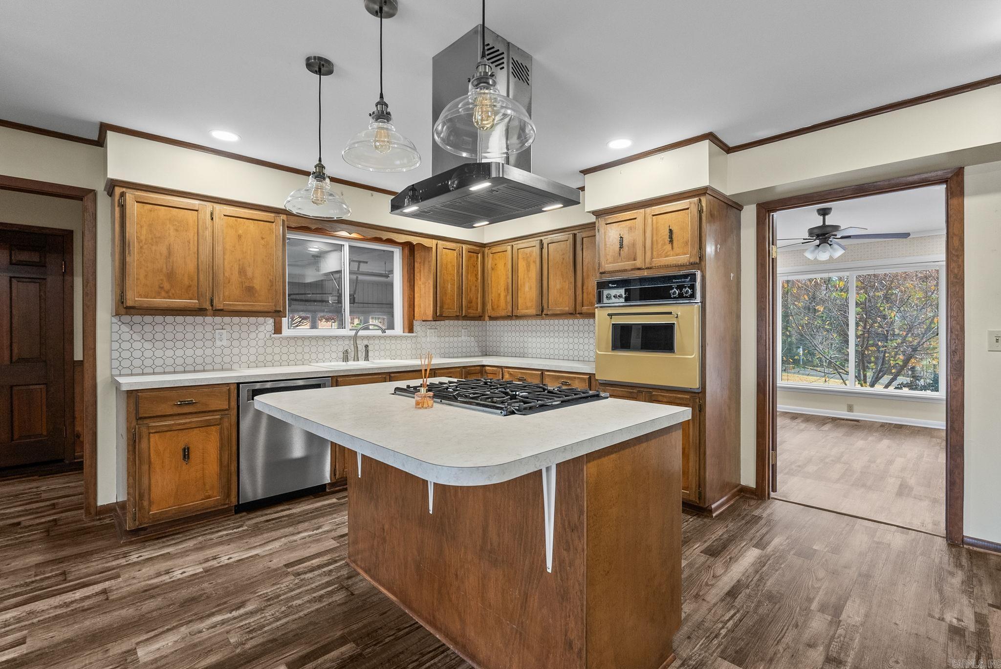 1216 Scenic  Heber Springs, AR