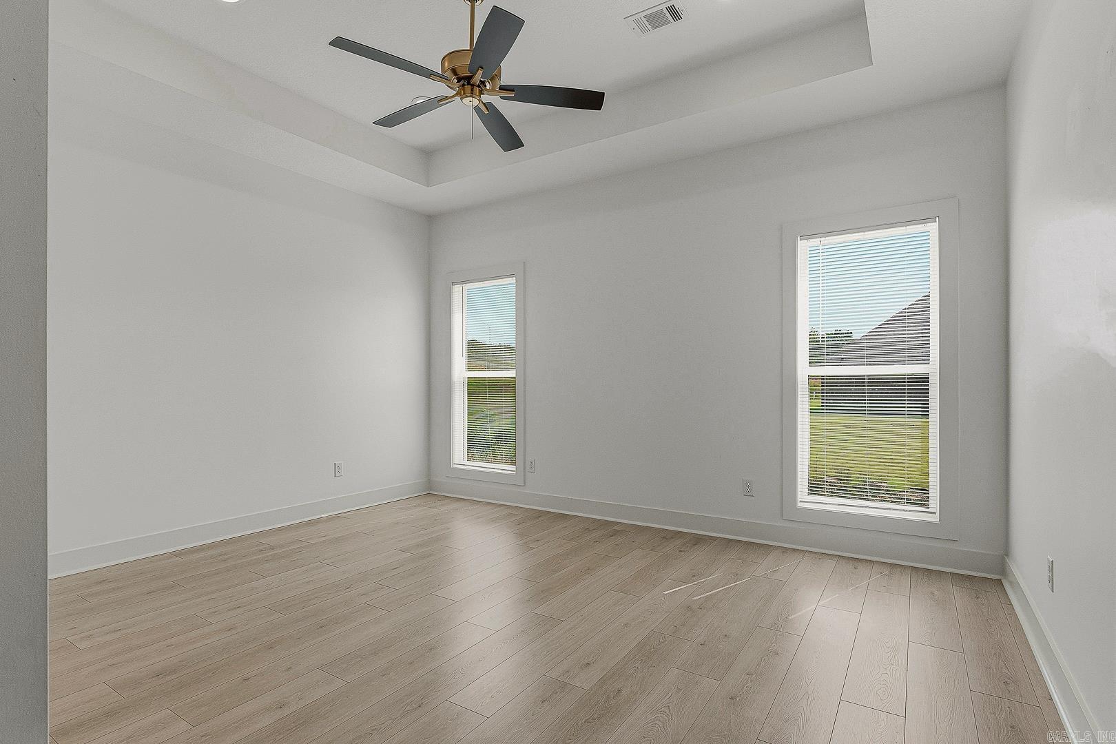 2211 S 20  Paragould, AR