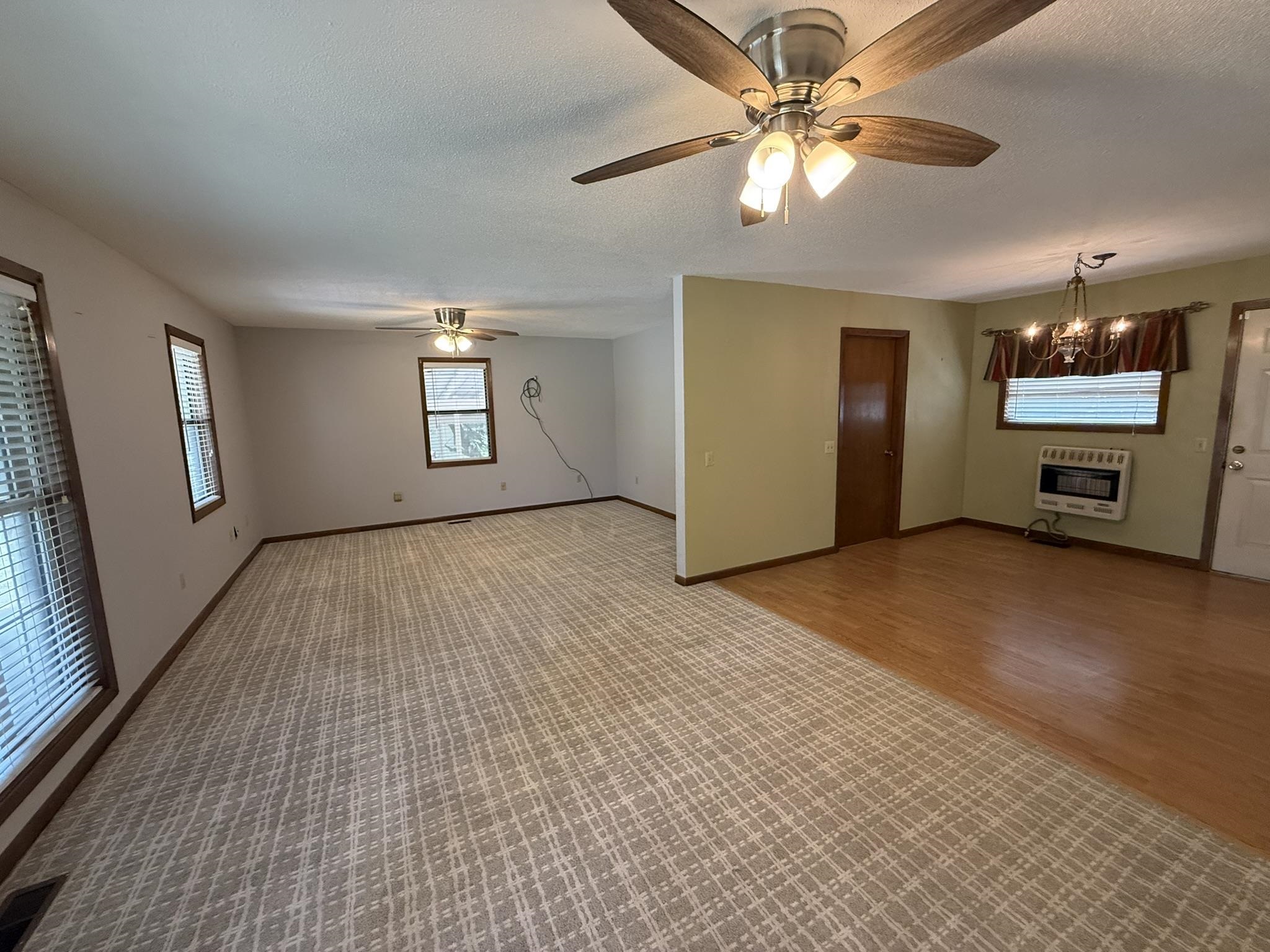82 S Oak  Melbourne, AR