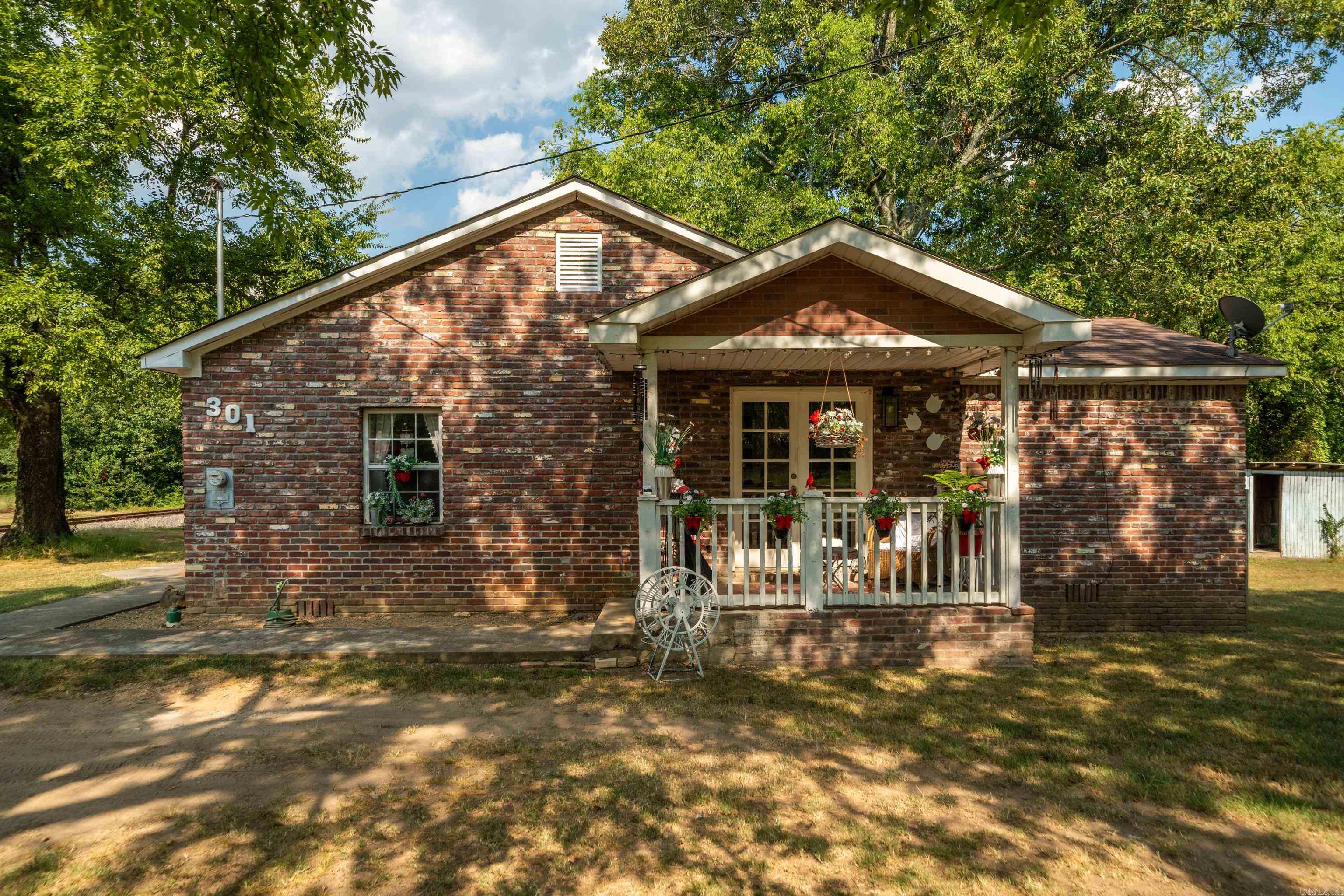 301 Dexter  Hot Springs, AR
