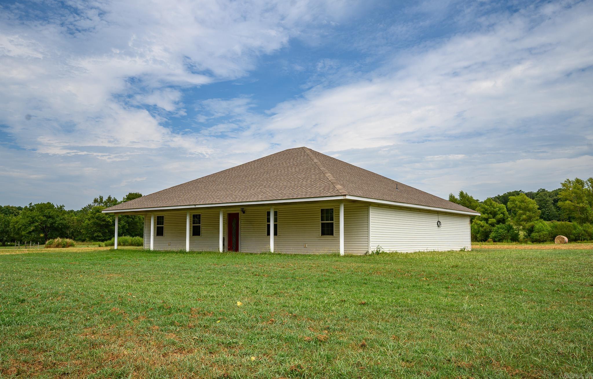156 Frontier  Ln.  Mena, AR