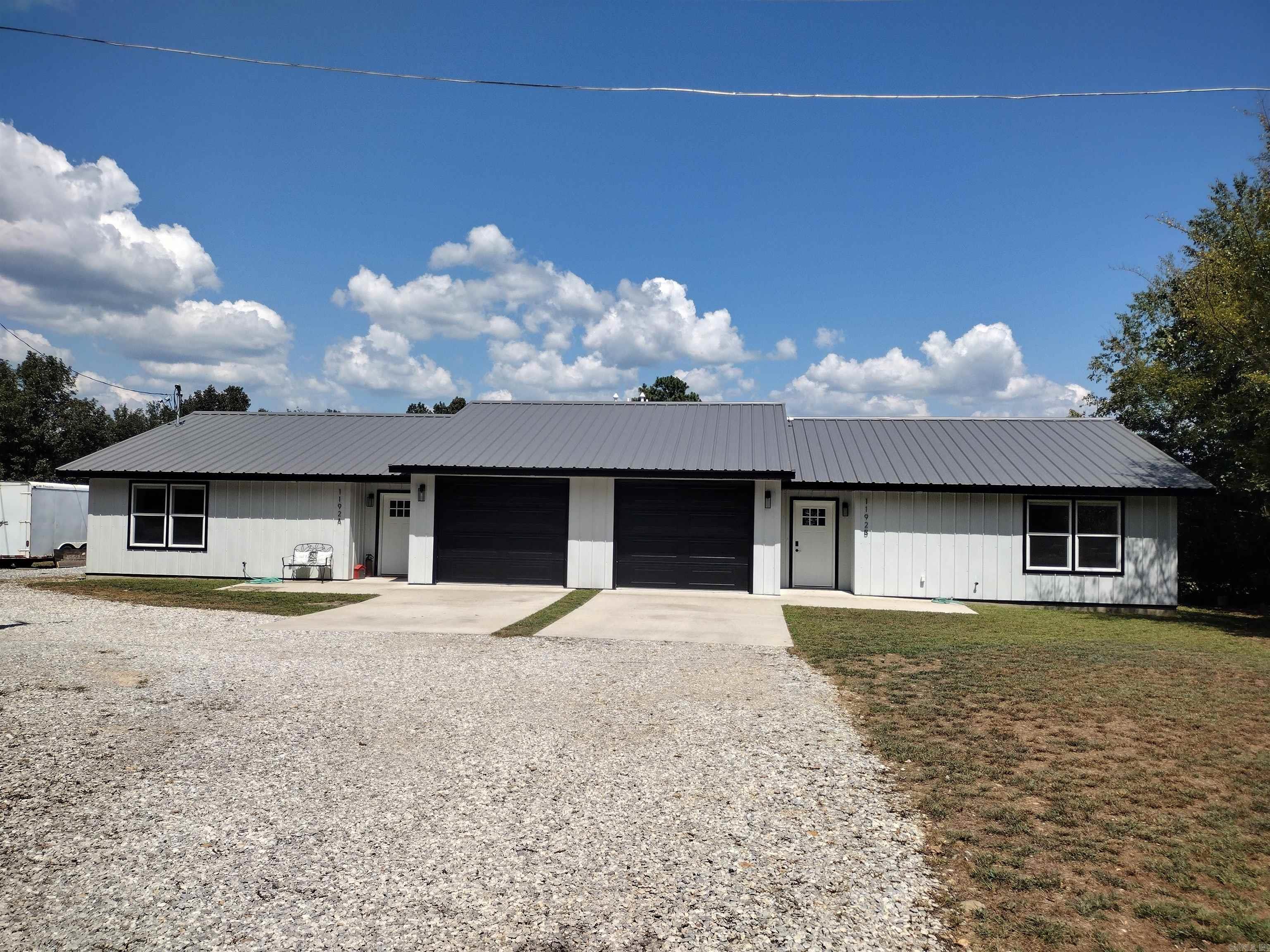 1192  Alamo dr  Mountain View, AR
