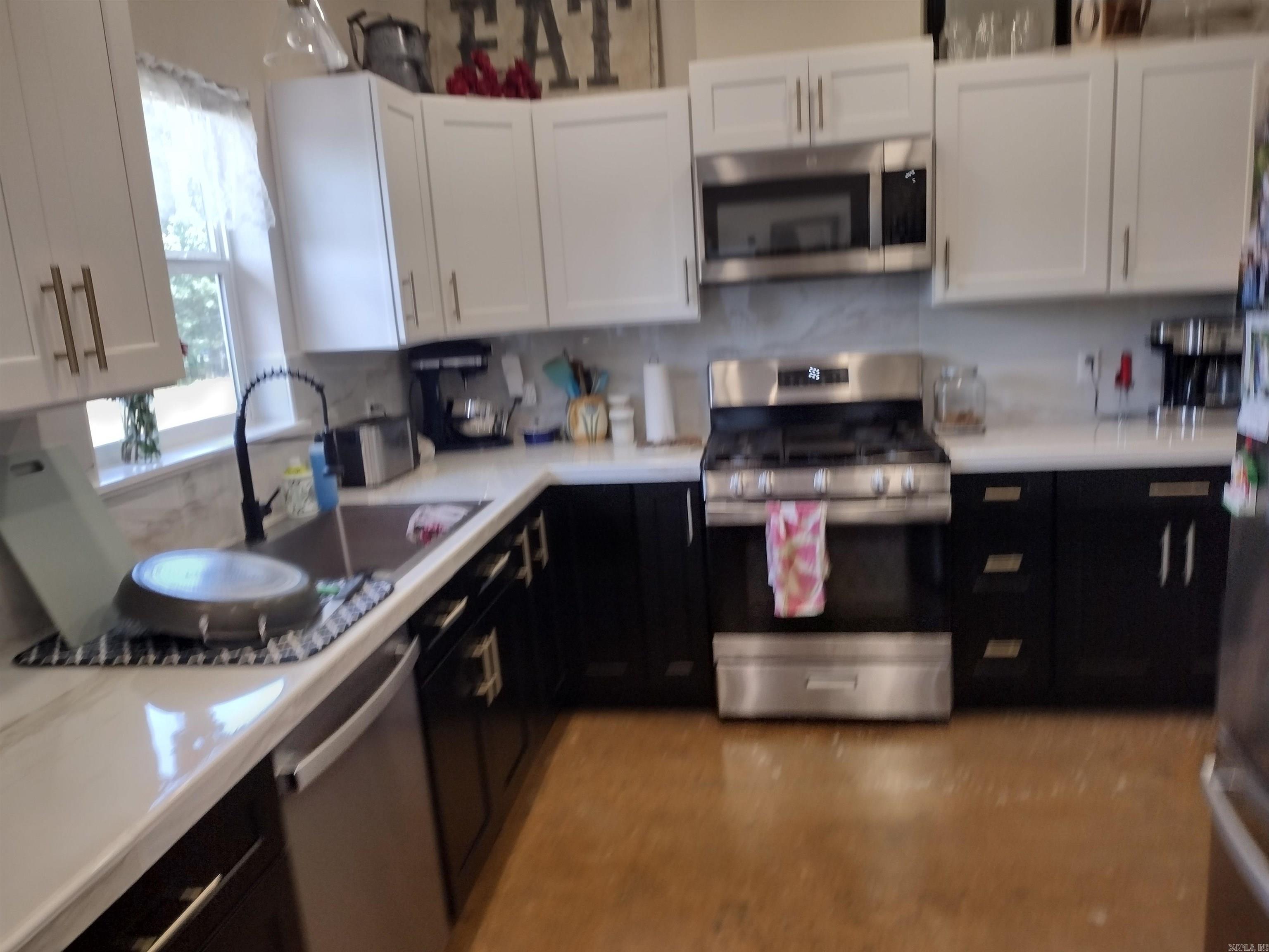 1192 Alamo dr  Mountain View, AR